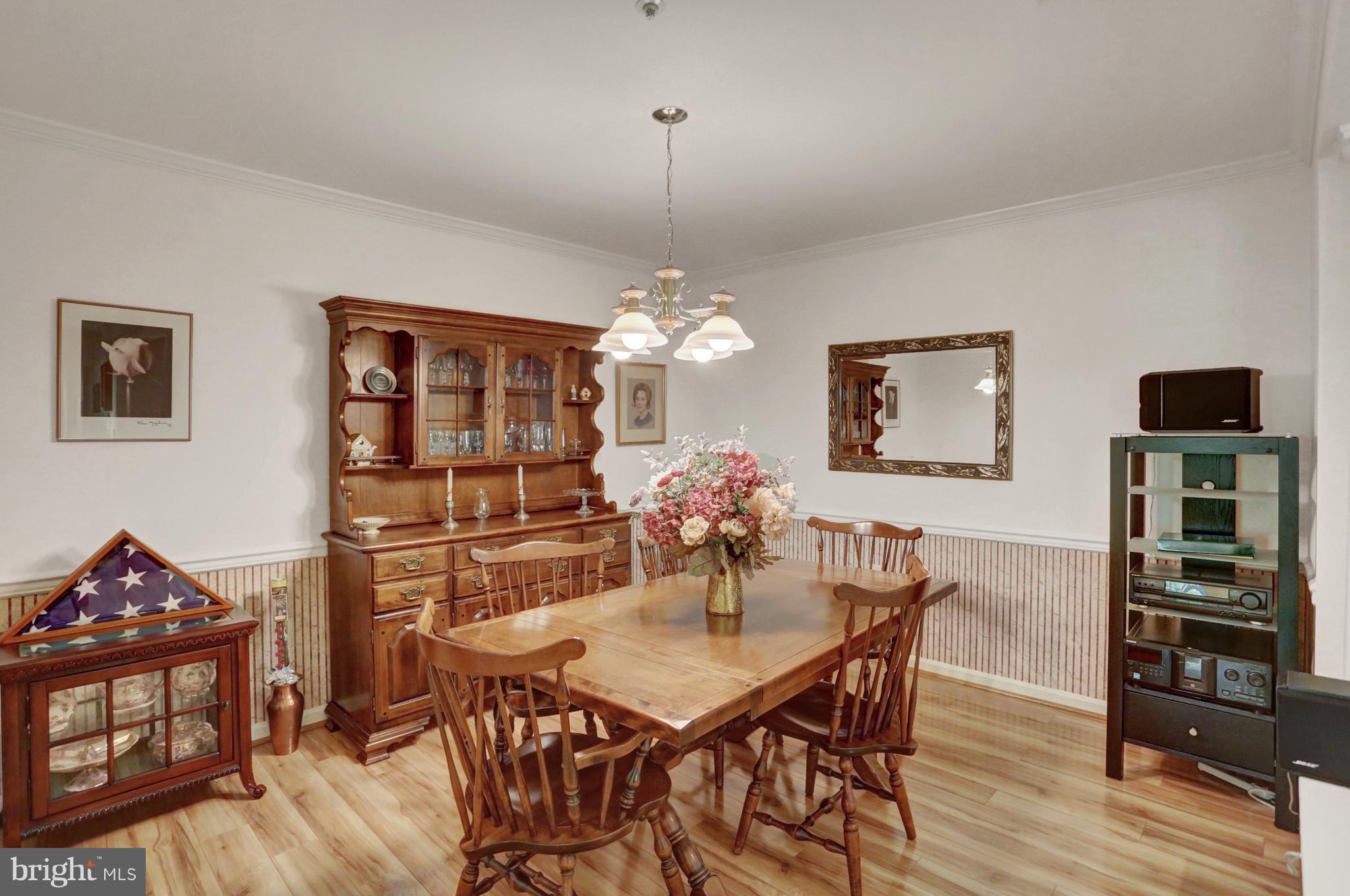 STRAFFAN - Residential