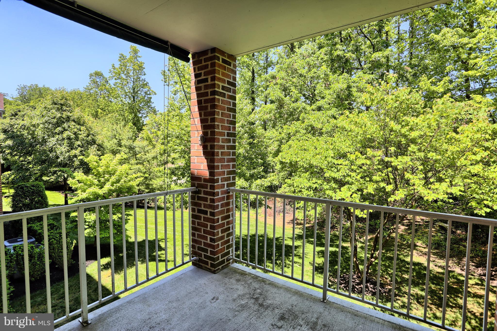 STRAFFAN - Residential