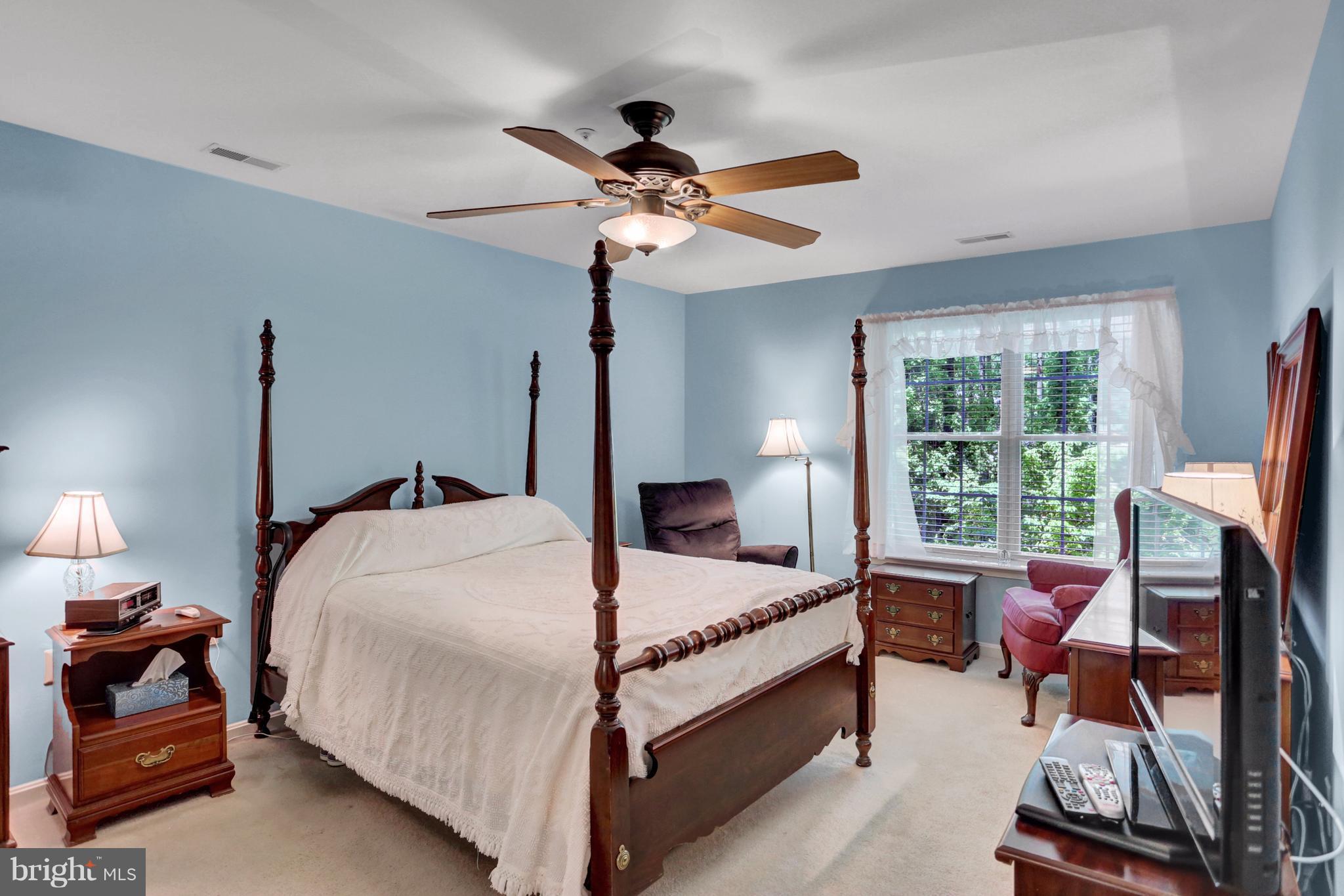 STRAFFAN - Residential