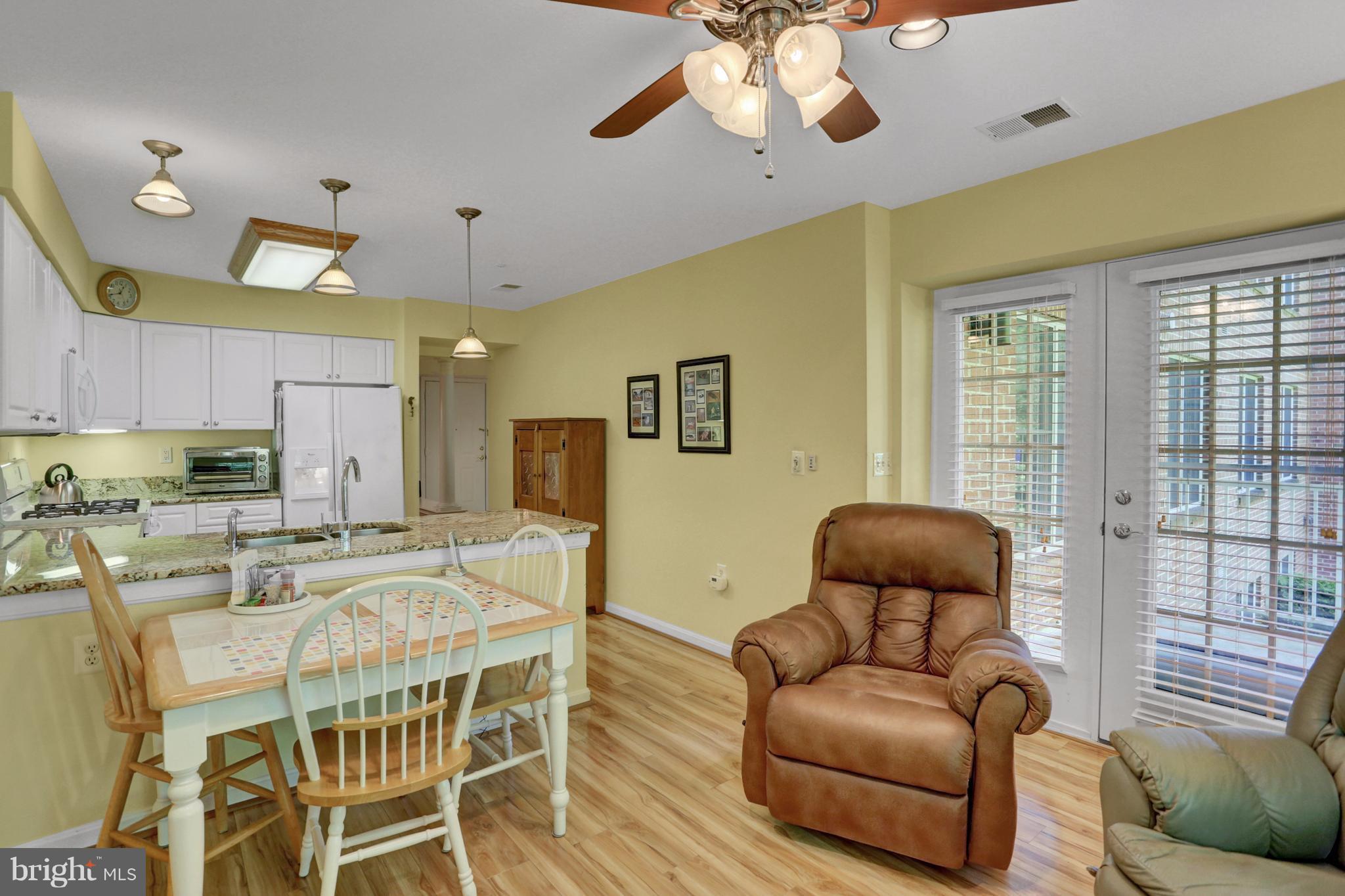 STRAFFAN - Residential