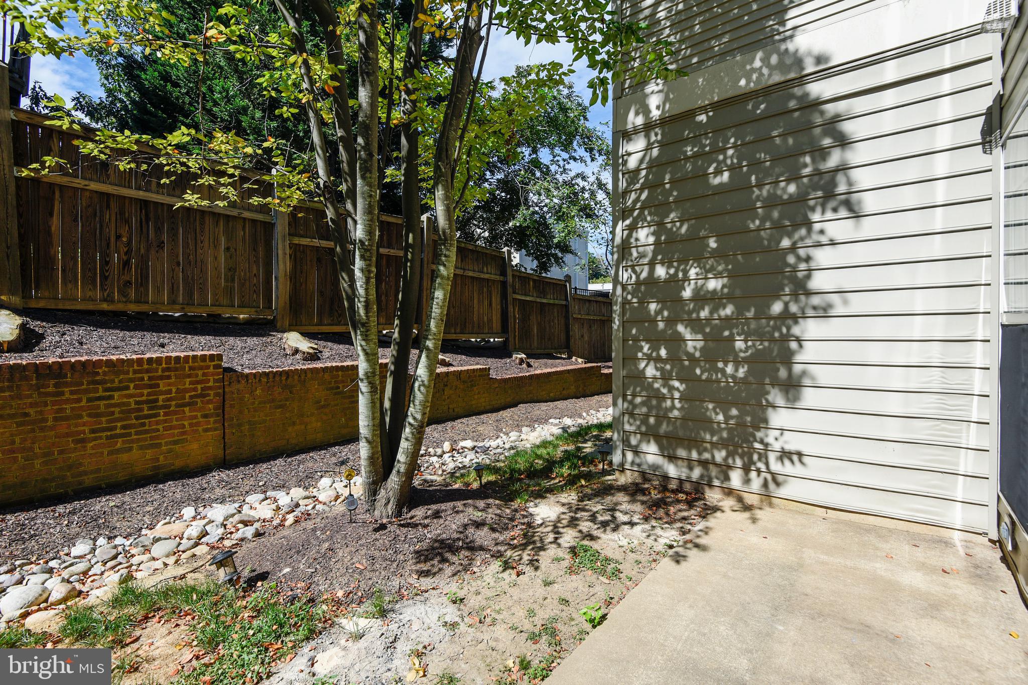 EDSON PARK - Residential Lease