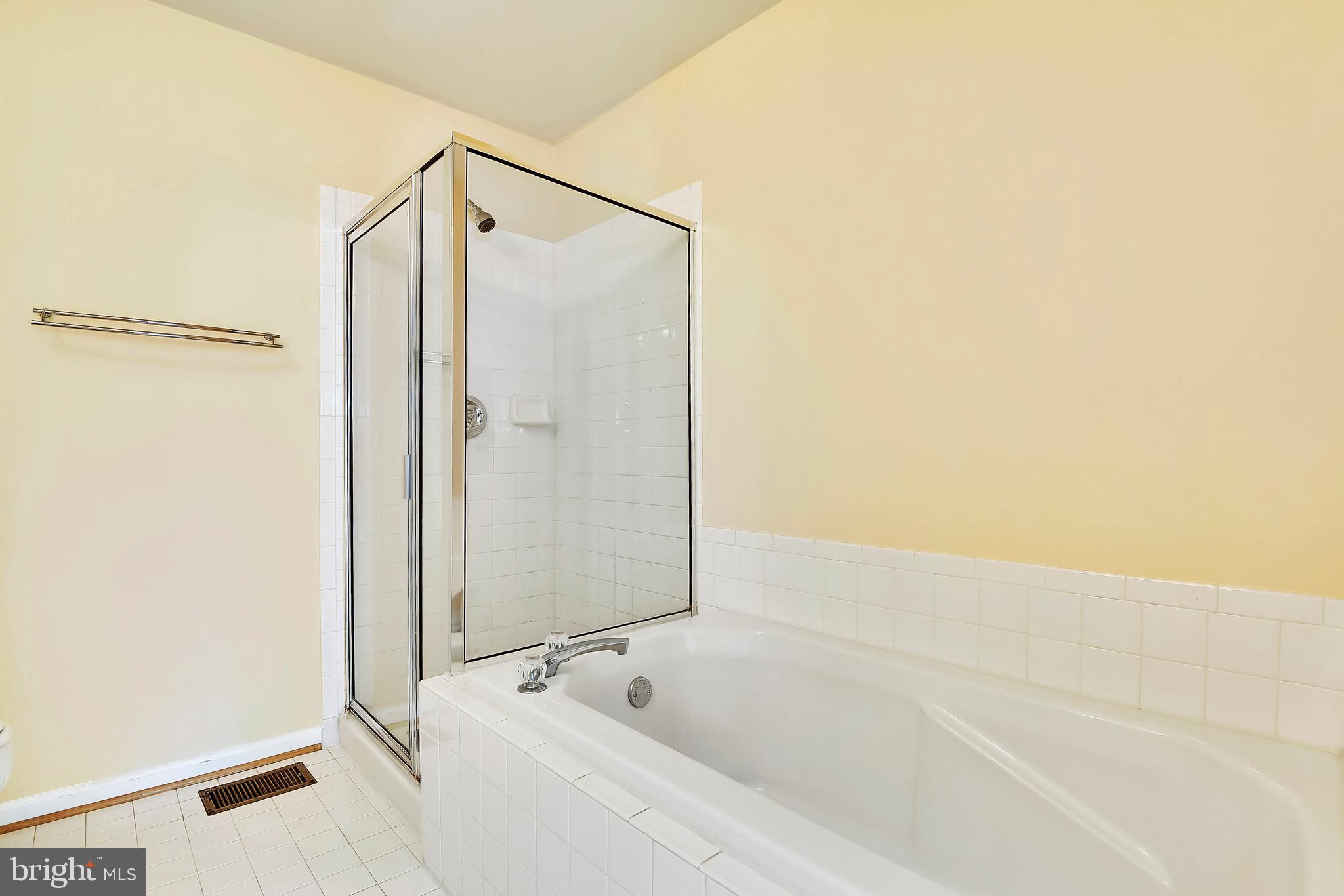 EDSON PARK - Residential Lease