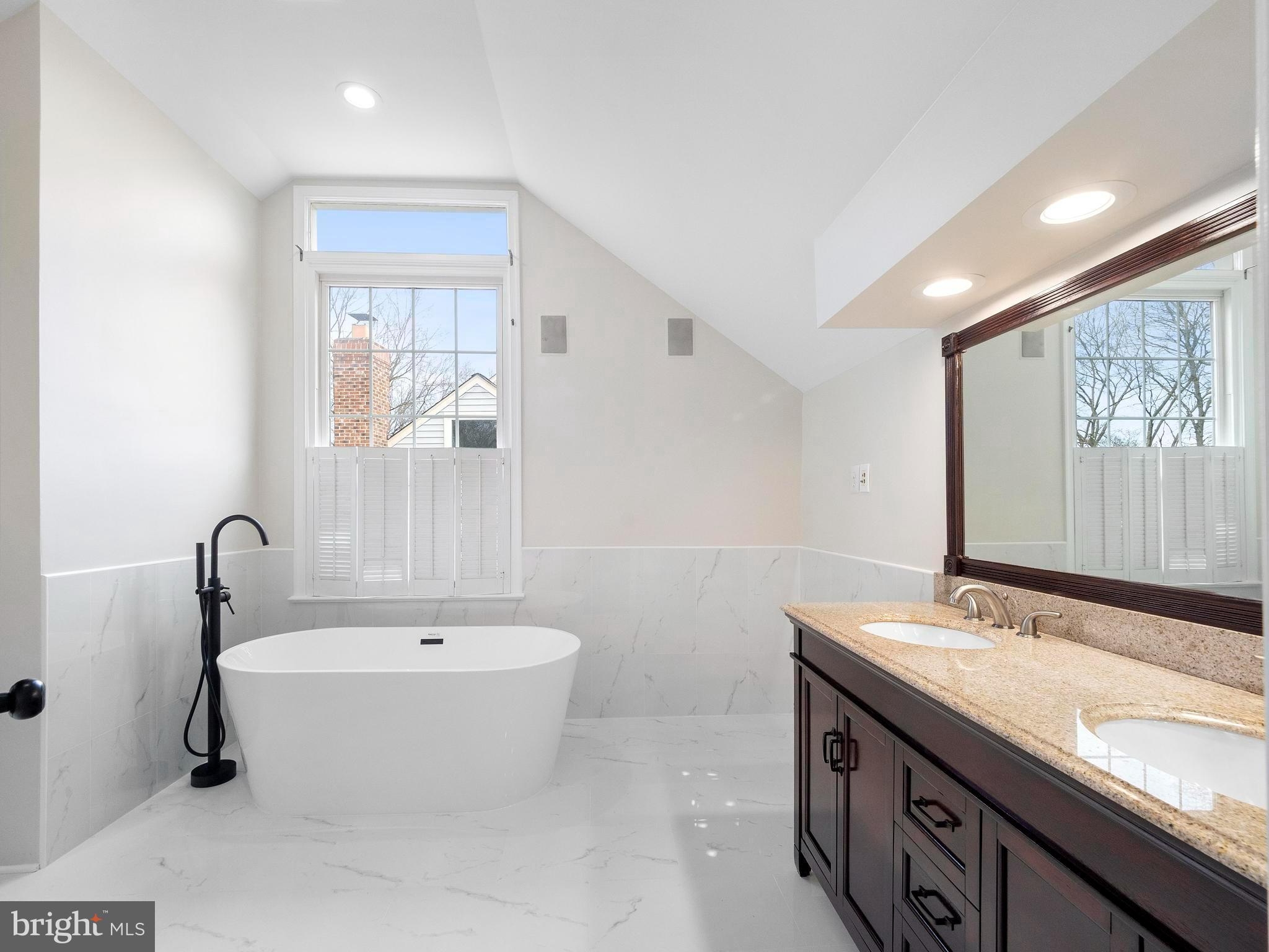 BRADLEY ACRES - Residential Lease