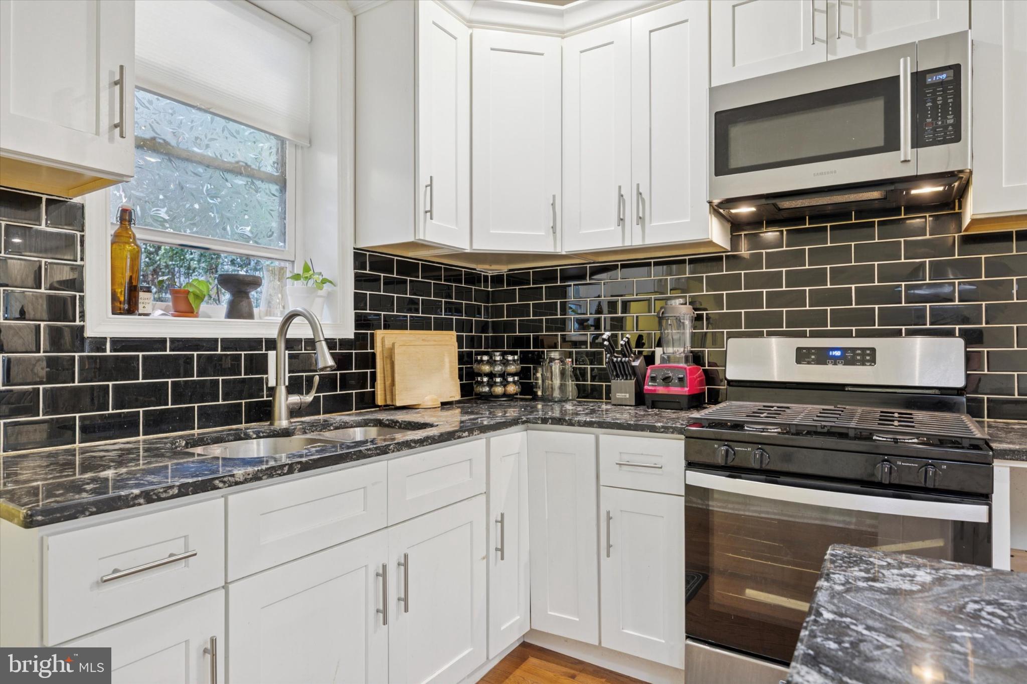 COBBS CREEK - Residential