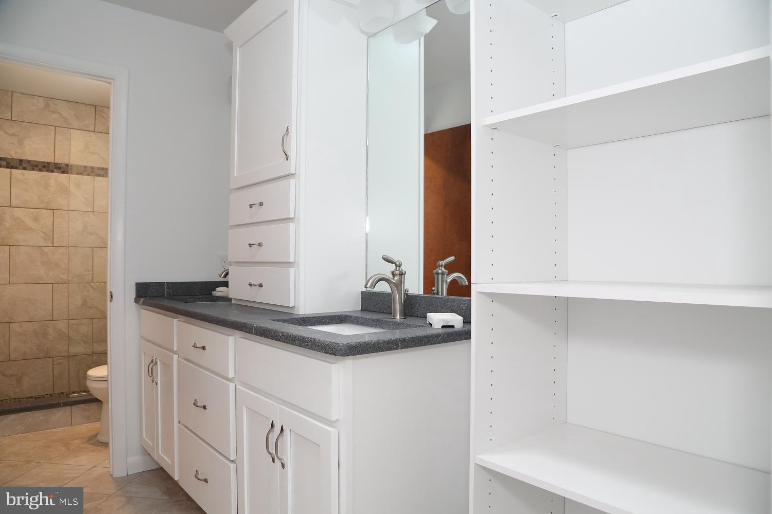 CHATELAINE - Residential