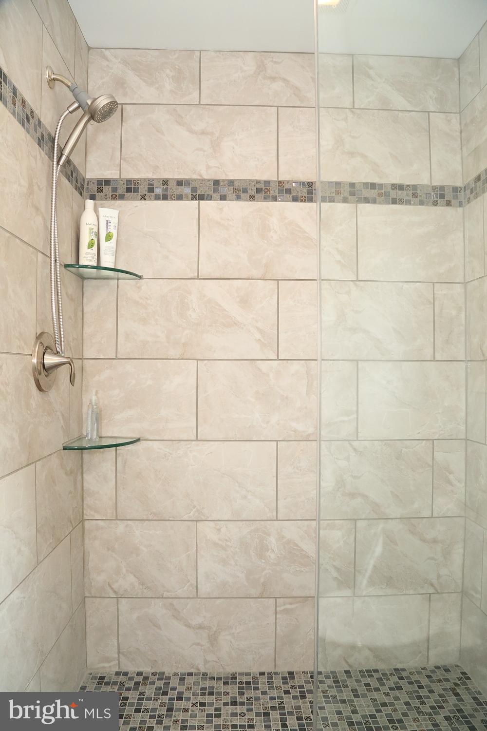 CHATELAINE - Residential