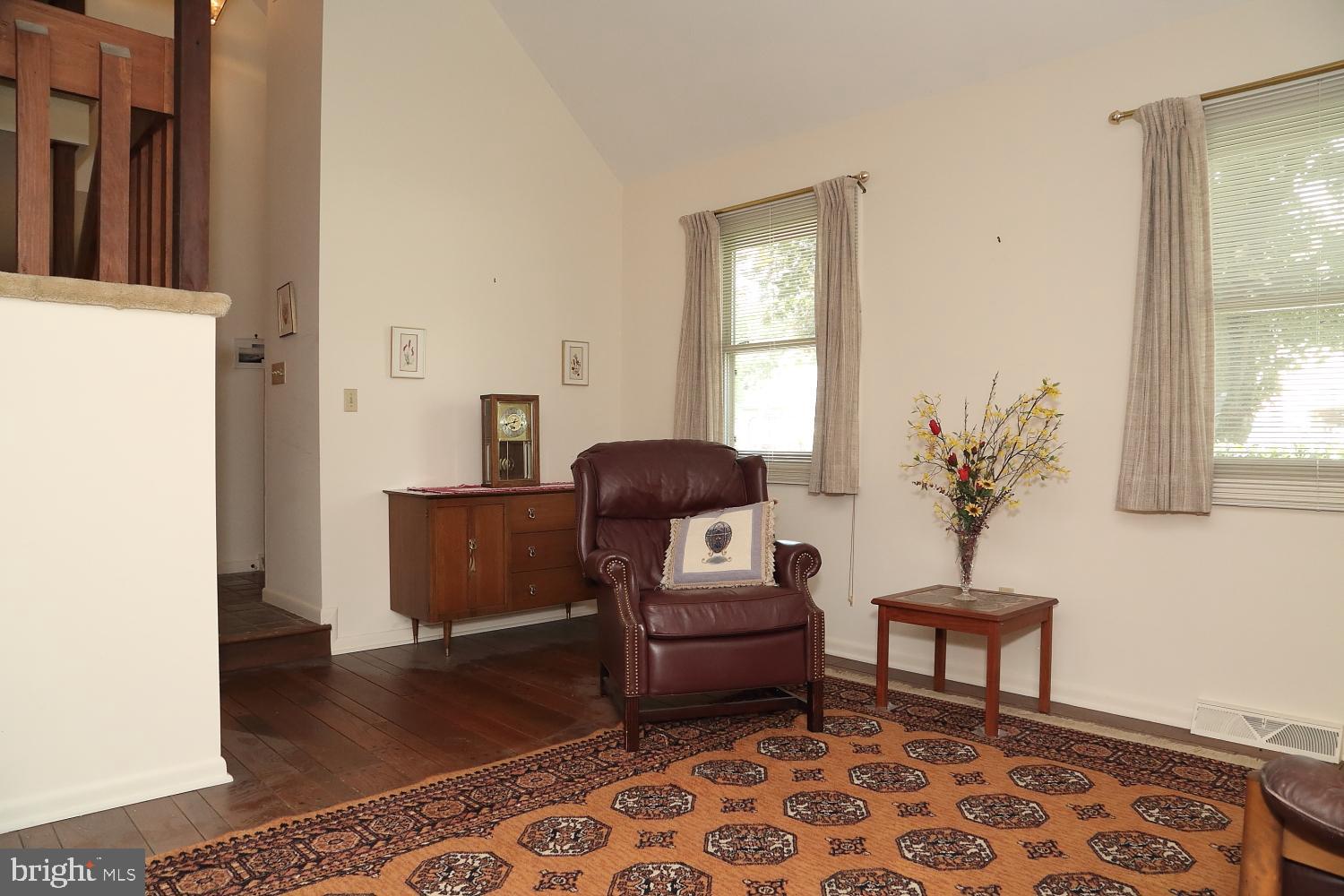 CHATELAINE - Residential