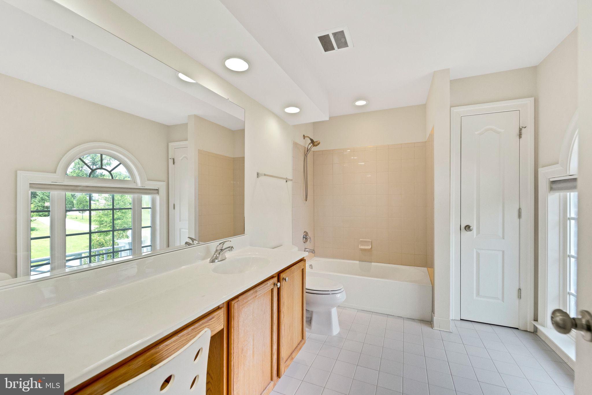 ASHLEIGH - Residential