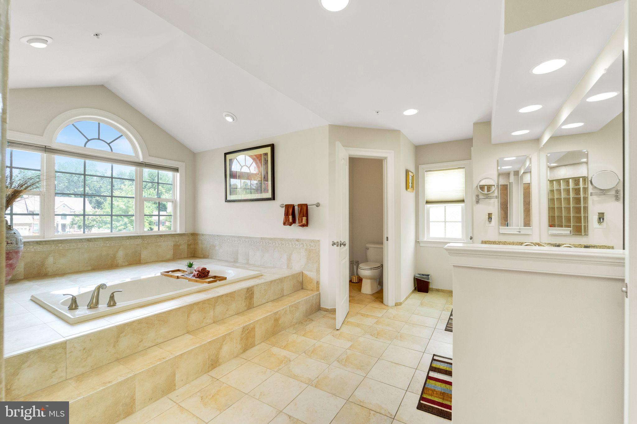 ASHLEIGH - Residential