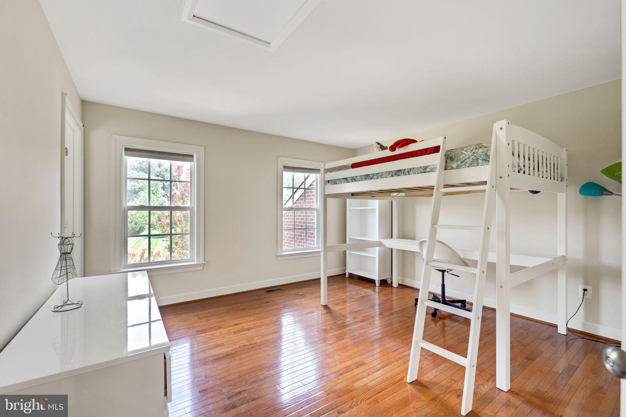 ASHLEIGH - Residential