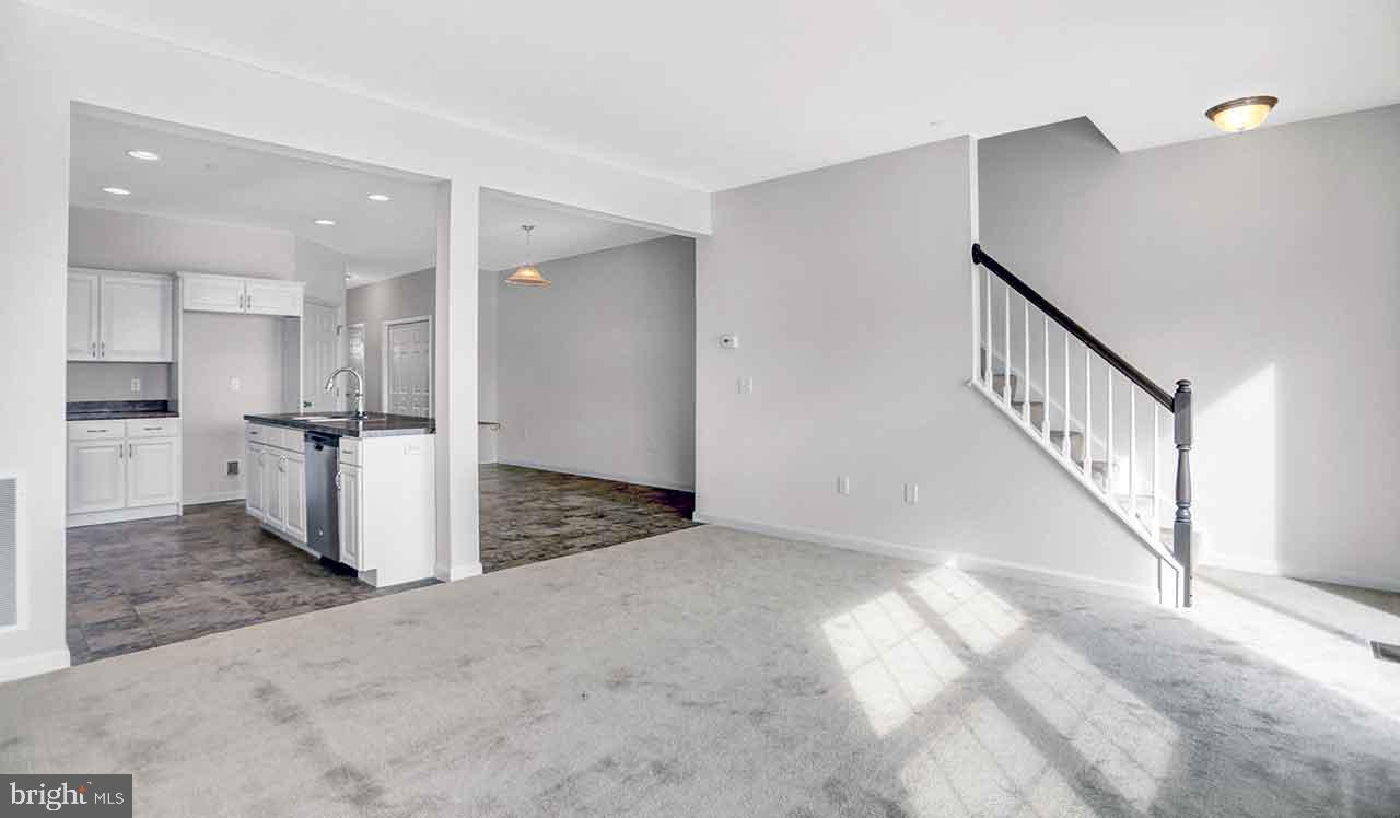 HANBURY COURT - Residential
