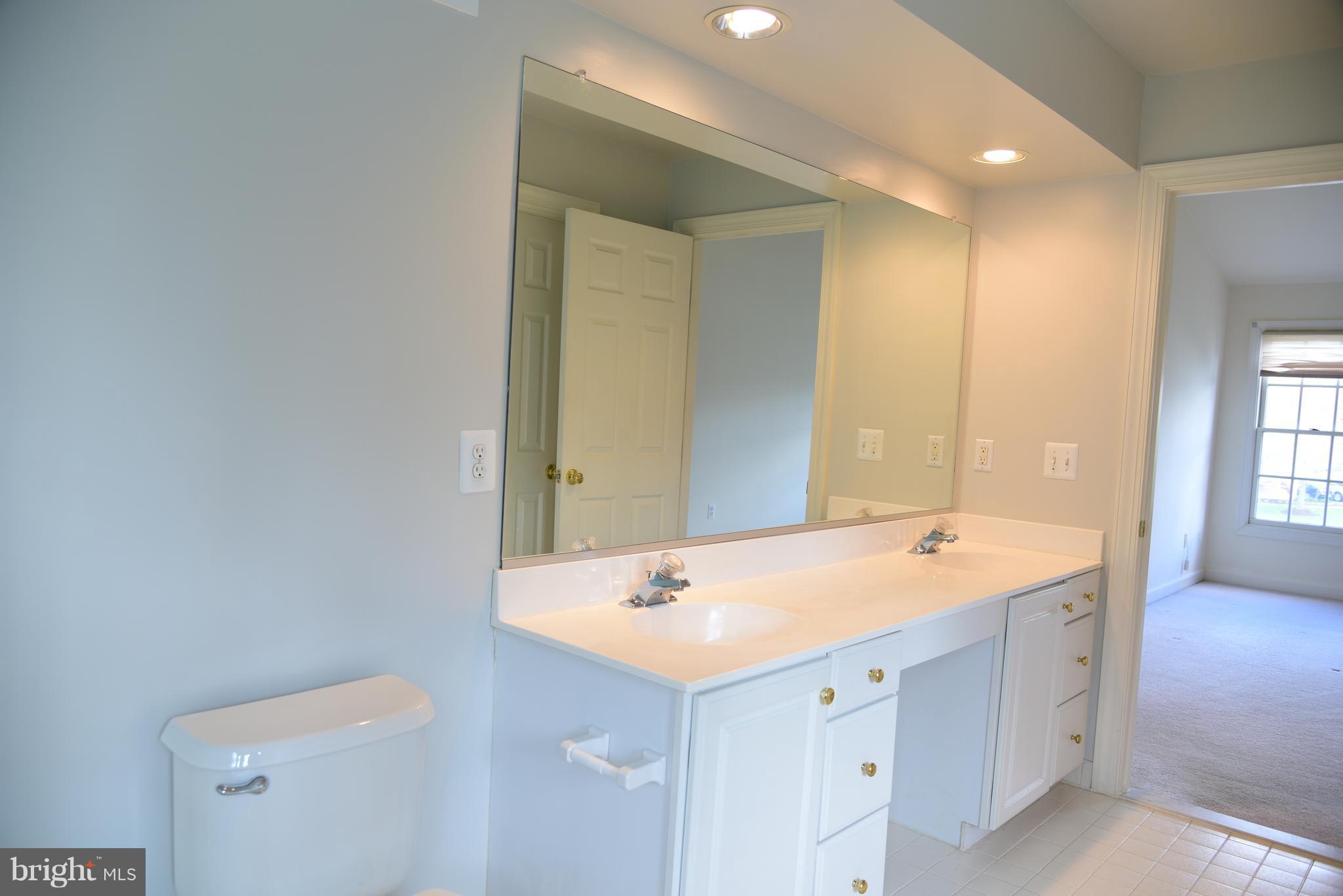 FOX MEADOW - Residential