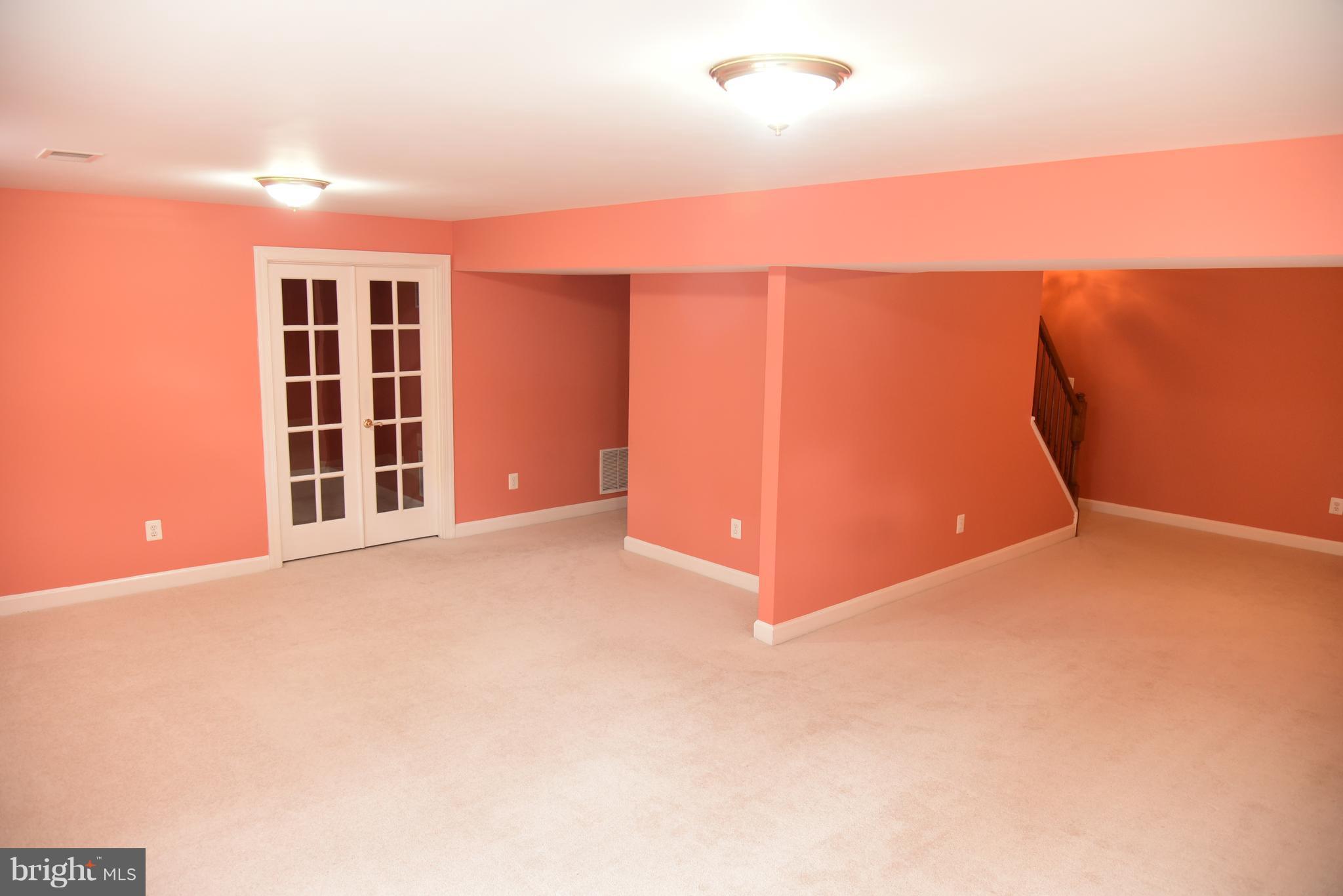 FOX MEADOW - Residential