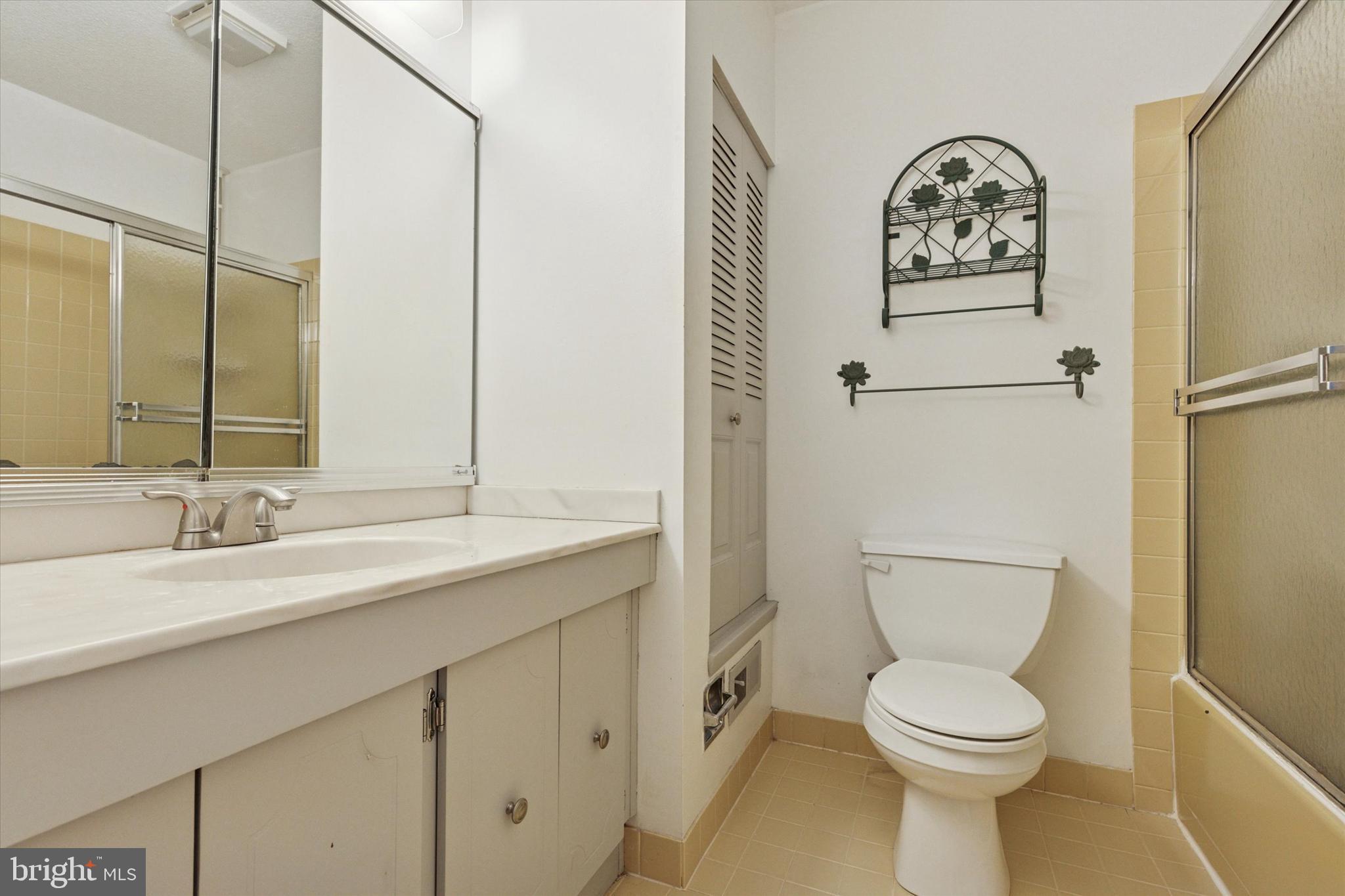 TOWAMENCIN CONDOS - Residential Lease