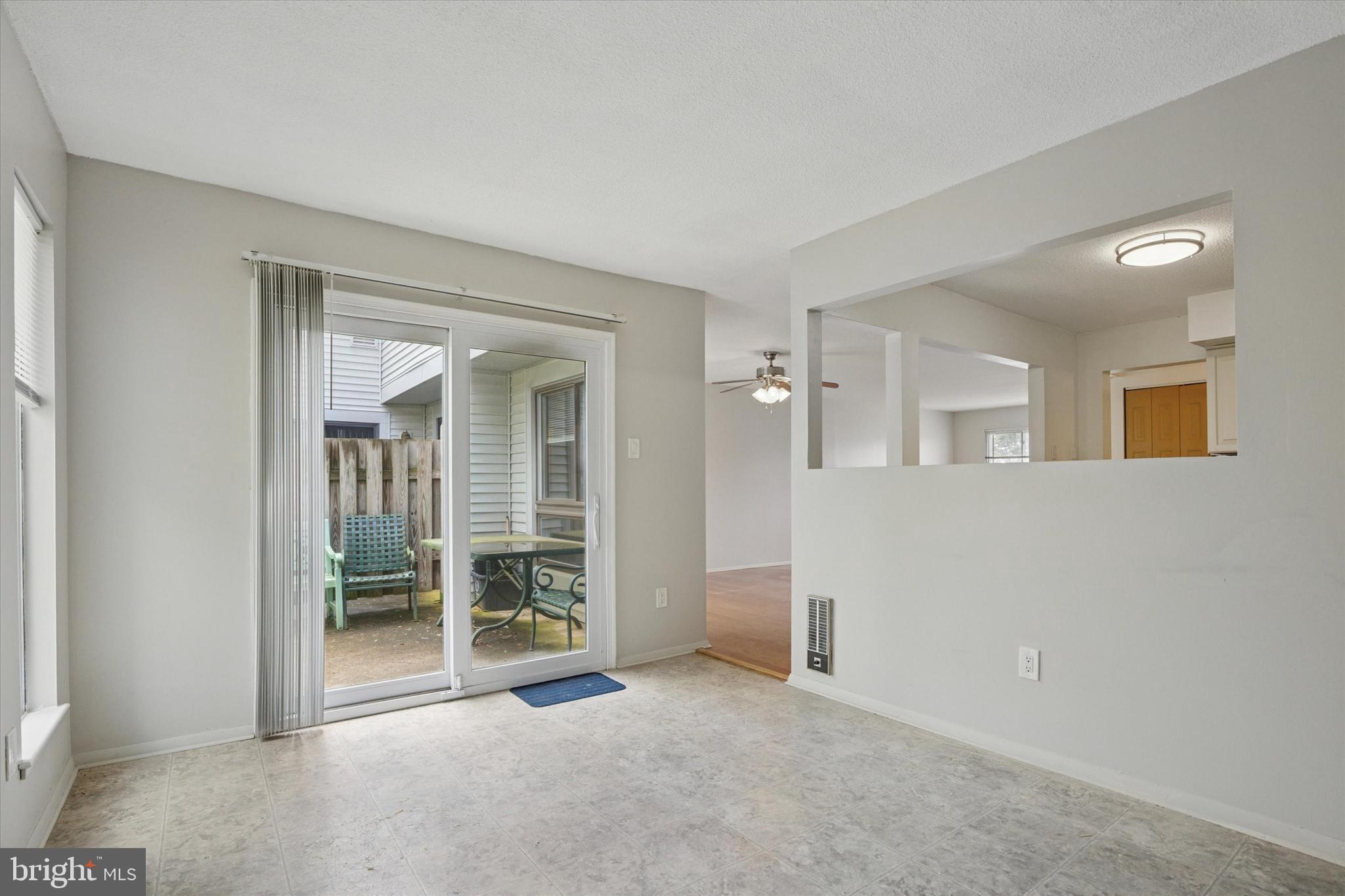 TOWAMENCIN CONDOS - Residential Lease