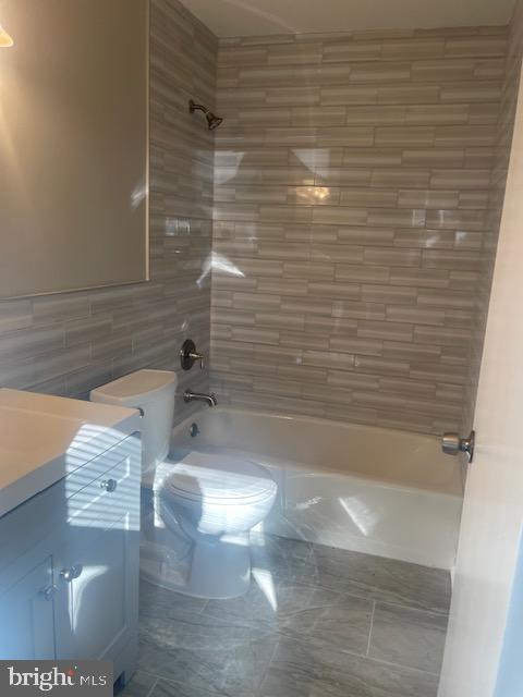 WARREN LODGE - Residential Lease