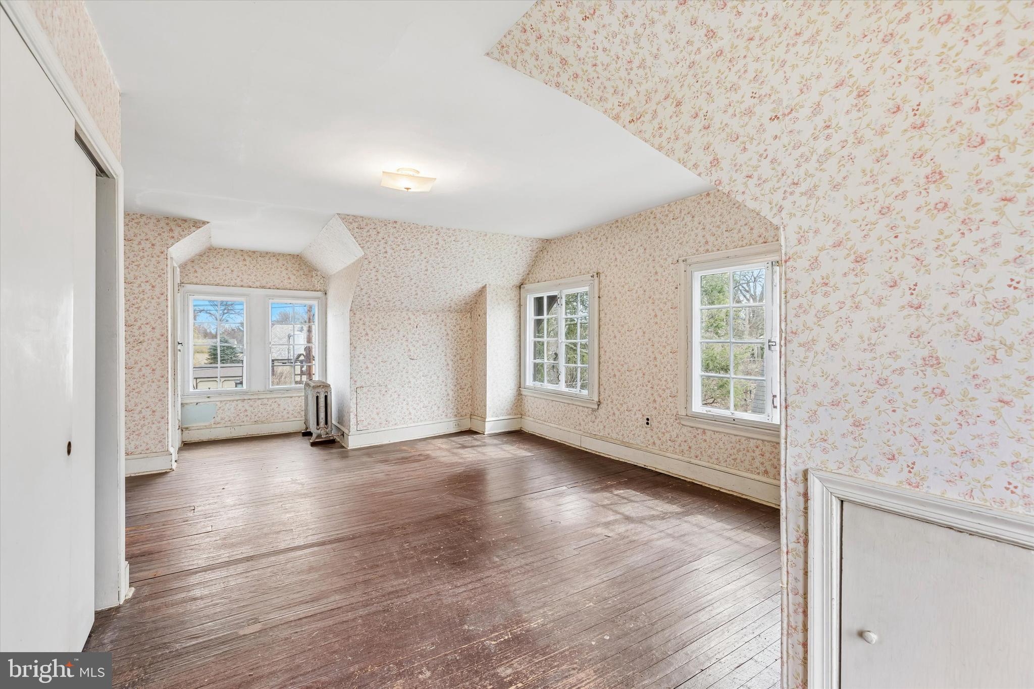 WYNNEWOOD - Residential