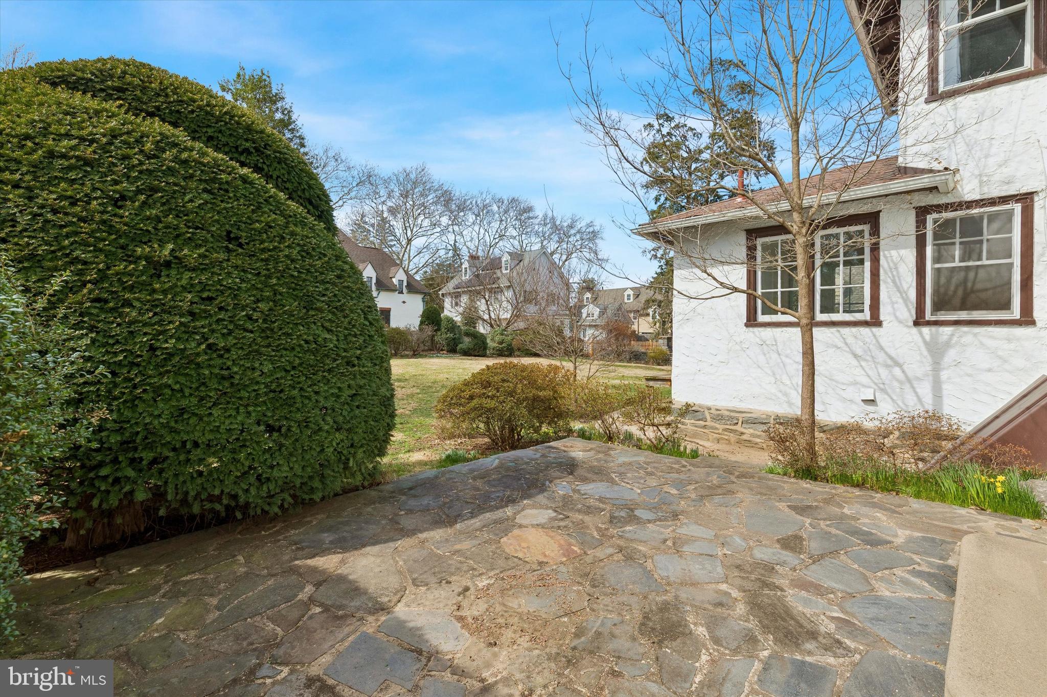 WYNNEWOOD - Residential