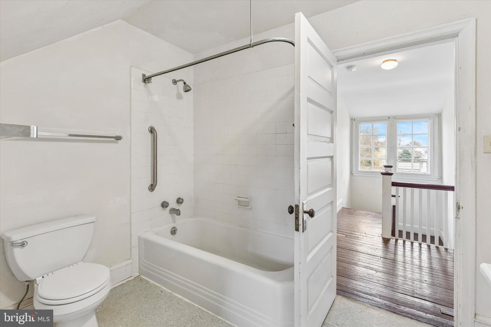 WYNNEWOOD - Residential