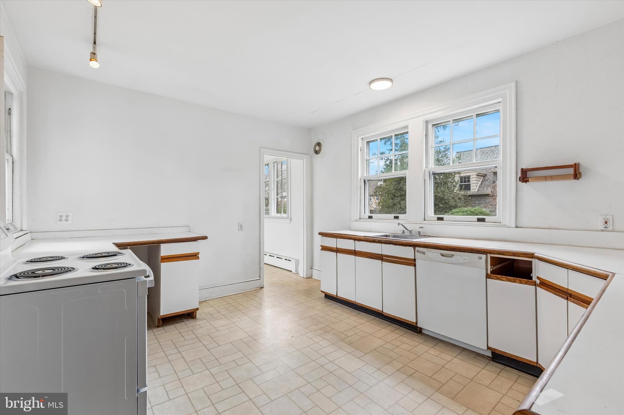 WYNNEWOOD - Residential