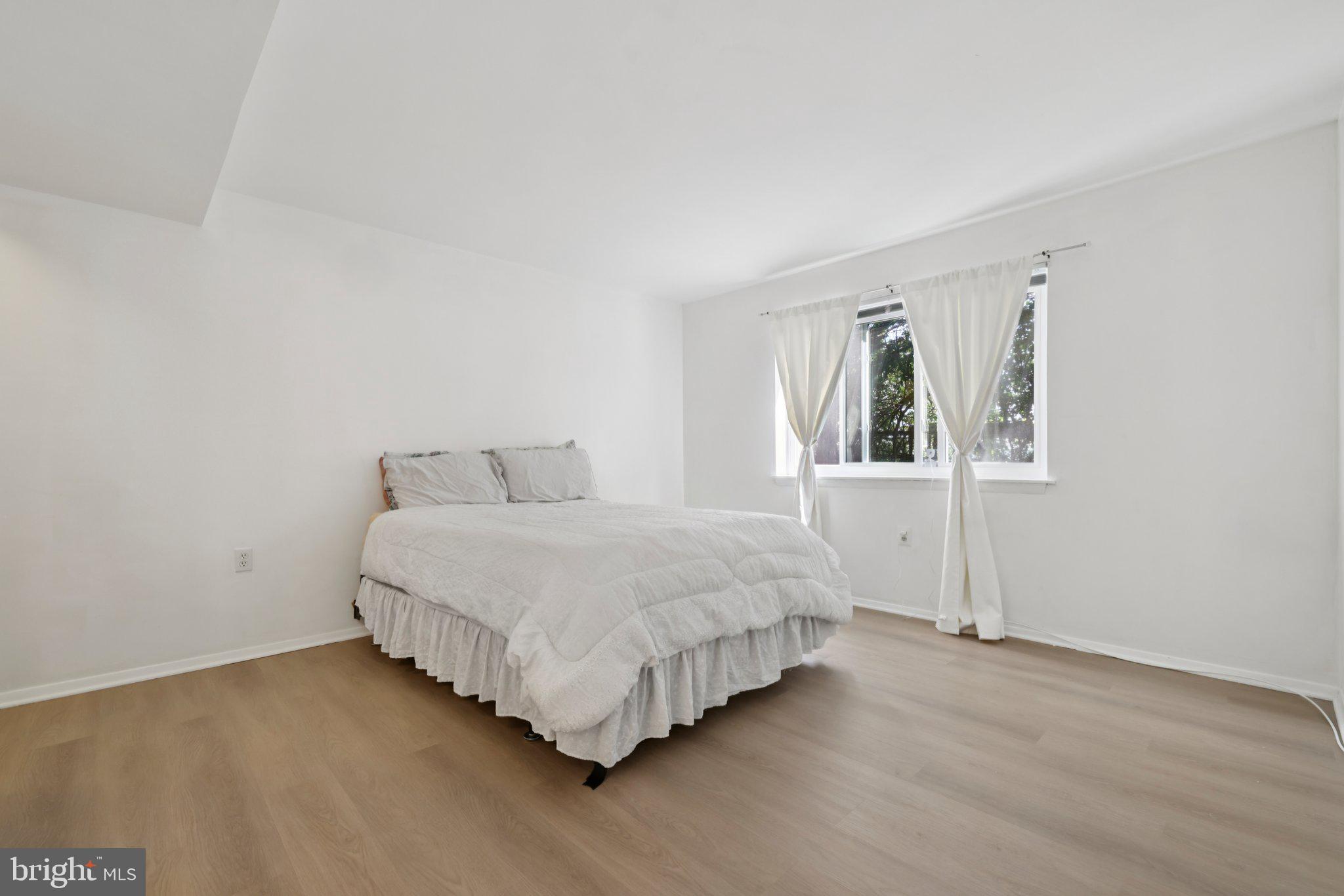 GREENFIELD COMMONS - Residential