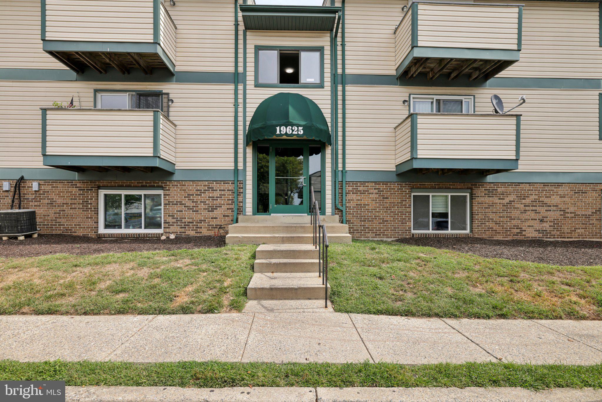 GREENFIELD COMMONS - Residential