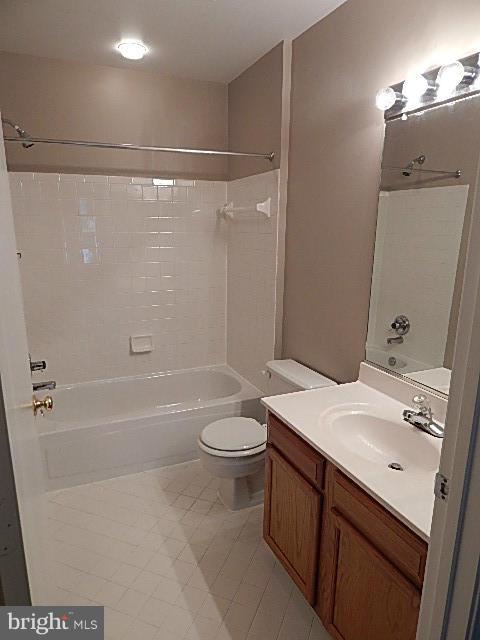 CEDAR LAKES - Residential