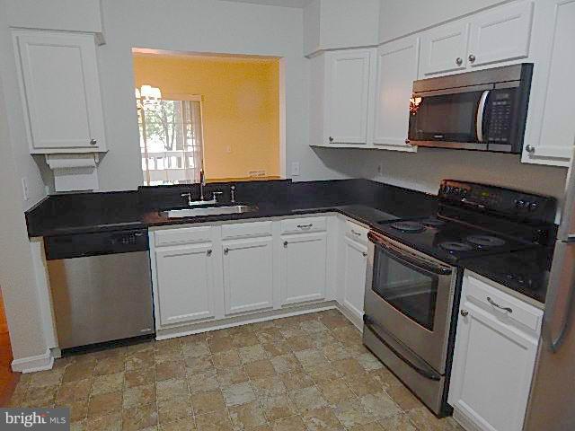 CEDAR LAKES - Residential