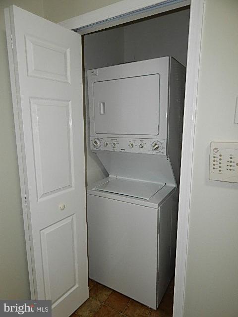 CEDAR LAKES - Residential