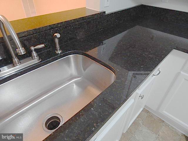 CEDAR LAKES - Residential