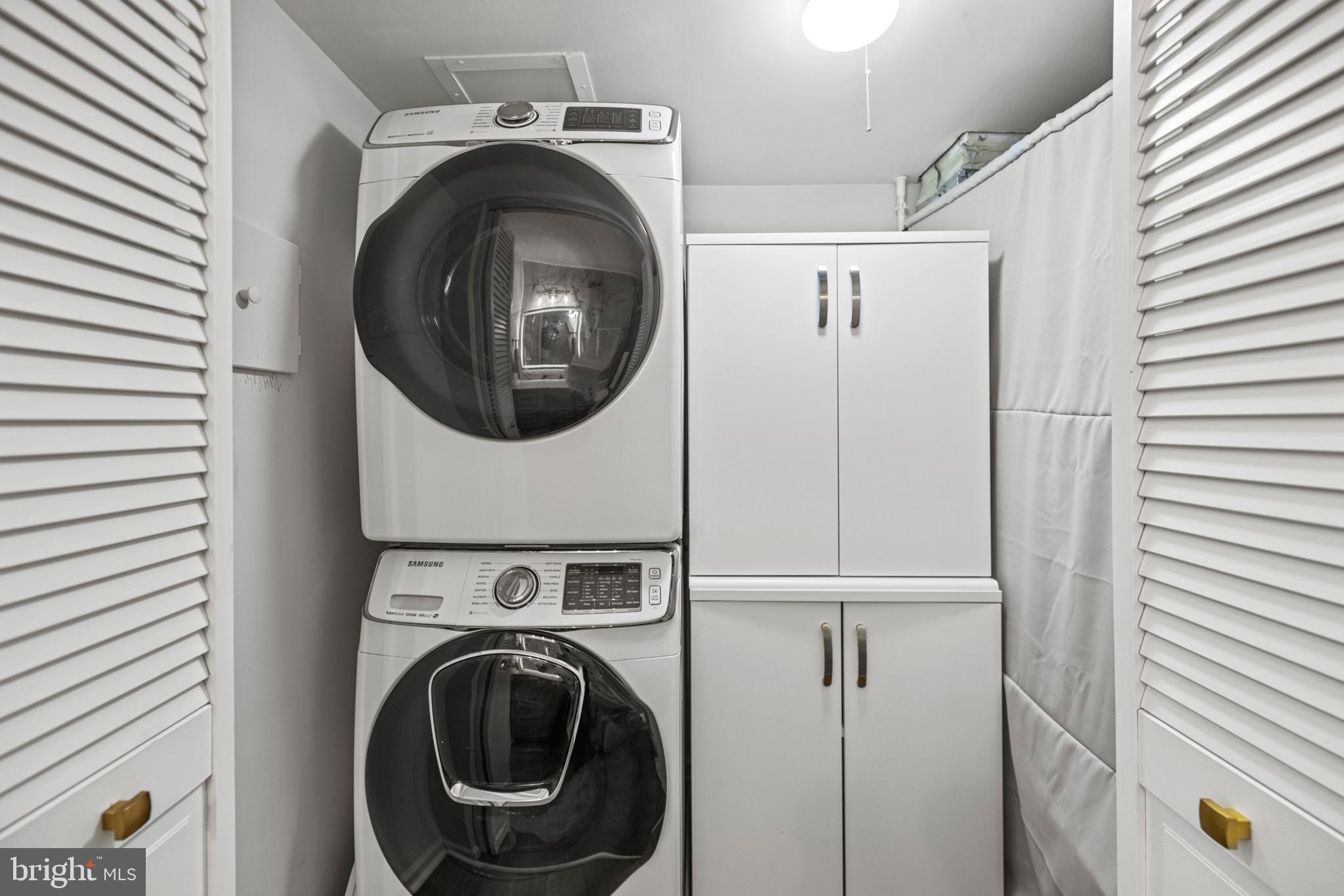 NEW PROVIDENCE VILLAGE - Residential