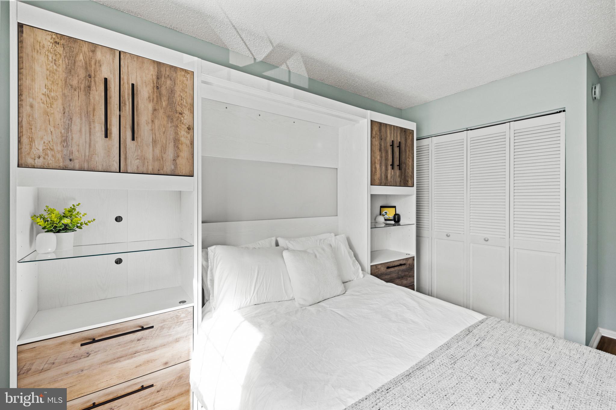 NEW PROVIDENCE VILLAGE - Residential