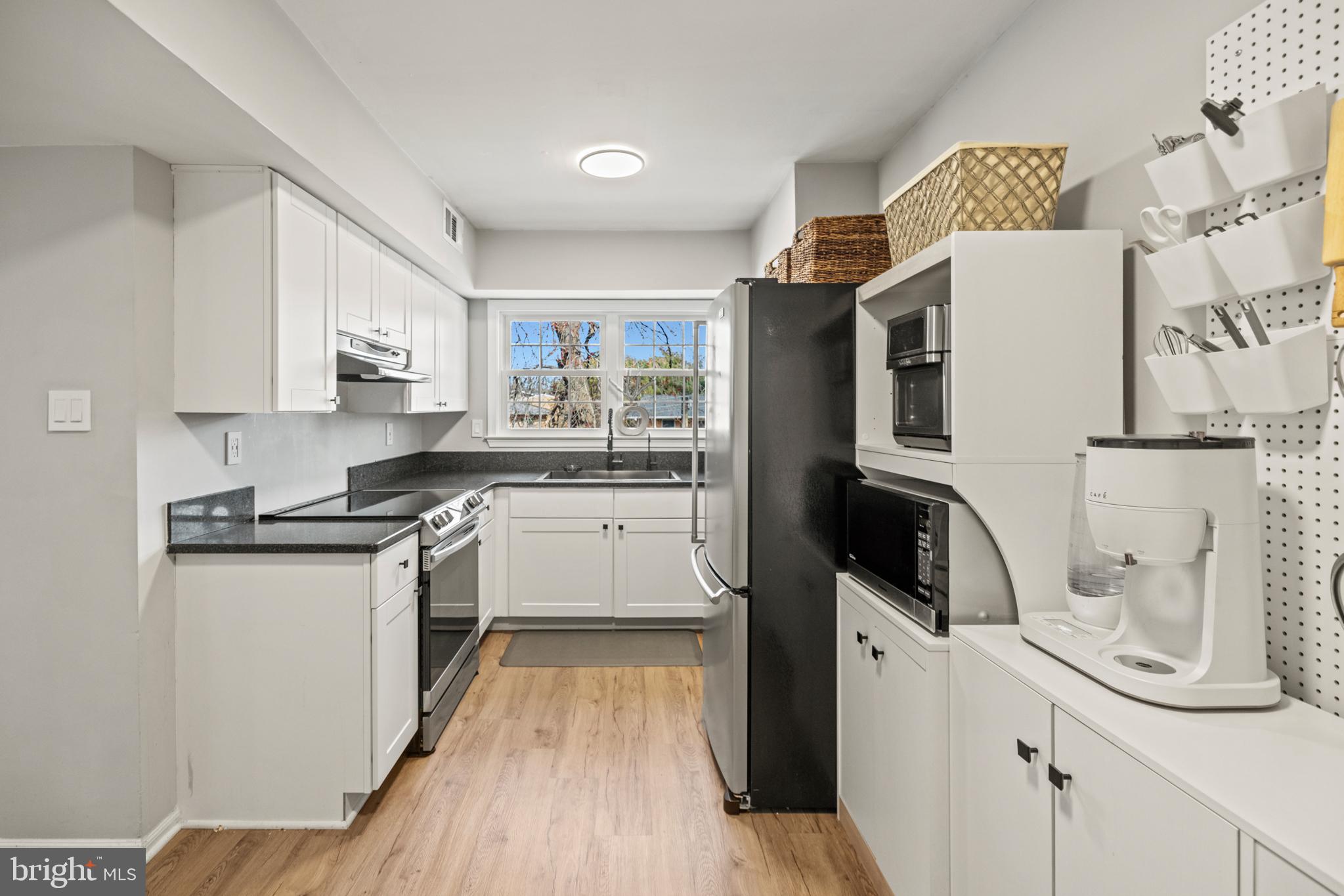 NEW PROVIDENCE VILLAGE - Residential