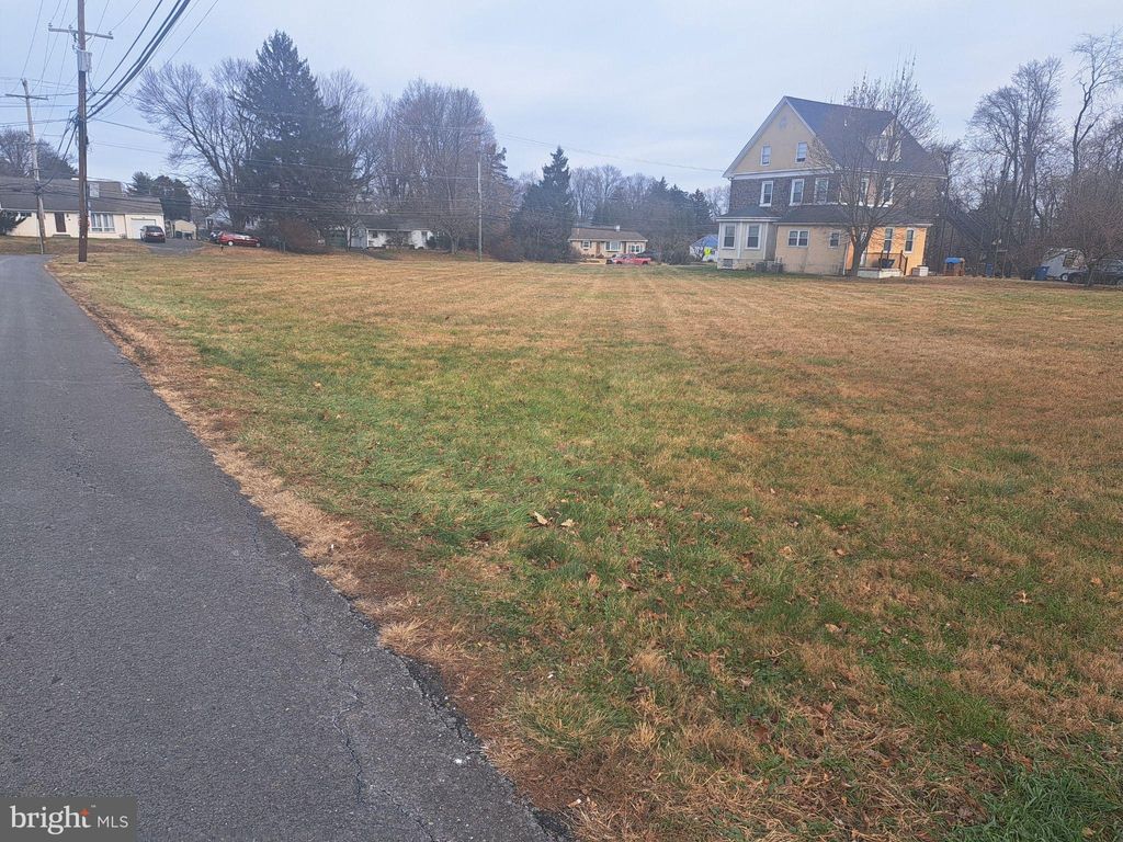 Photo of 165 W Moreland Avenue, HATBORO, PA 19040 (MLS # PAMC2163330)