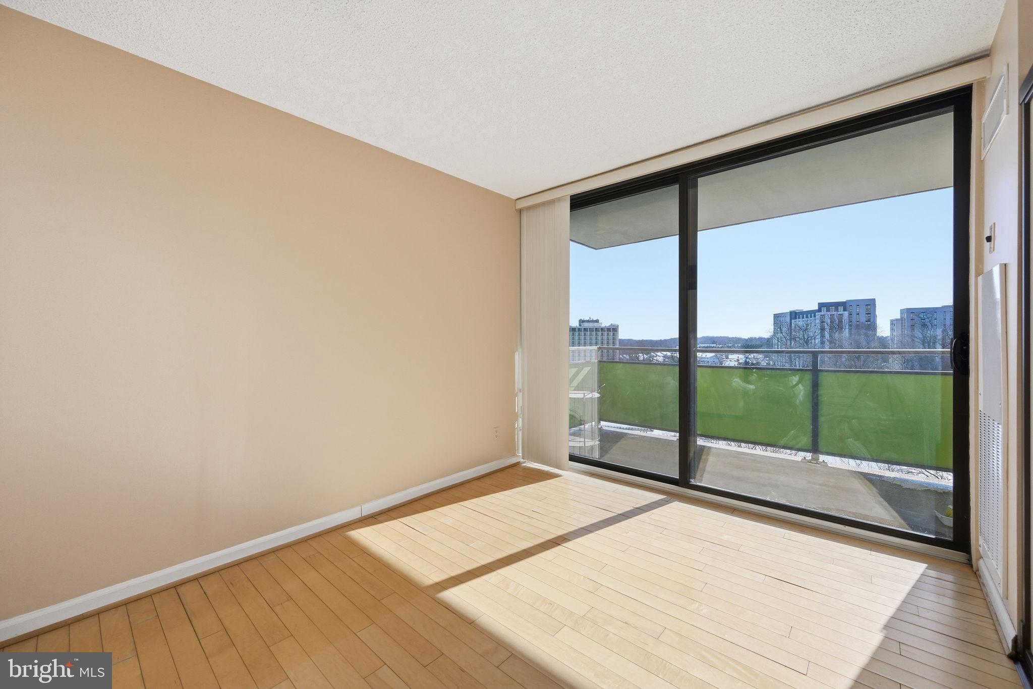 BETHESDA OUTSIDE - Residential