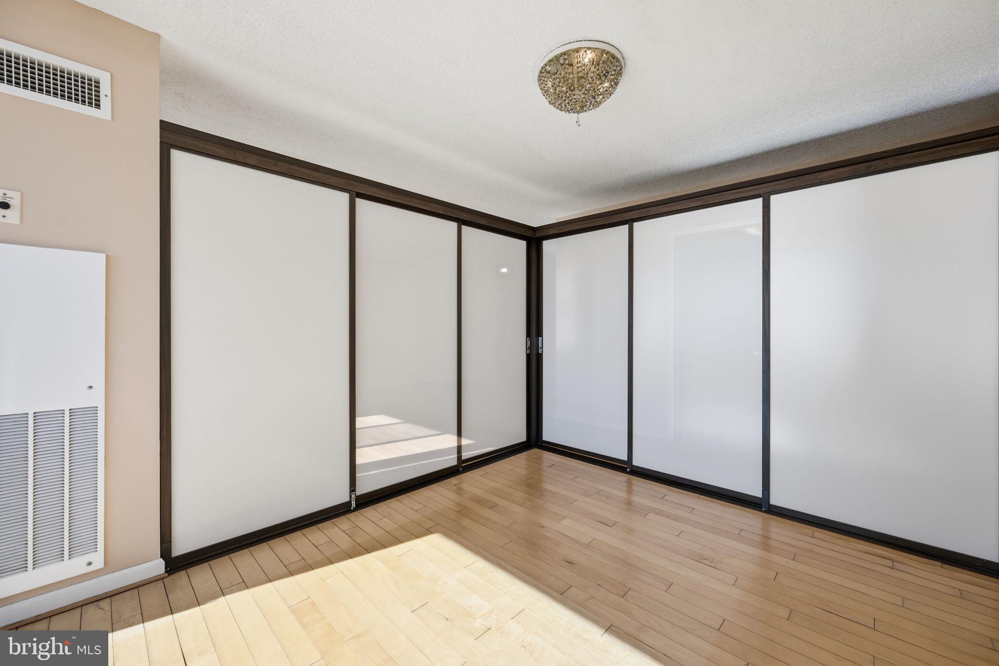 BETHESDA OUTSIDE - Residential