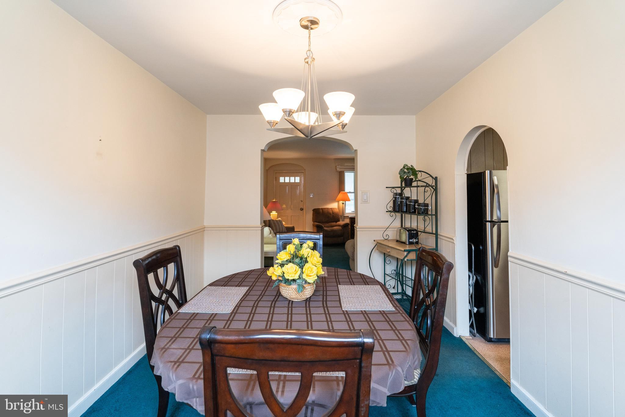 ELMWOOD PARK - Residential