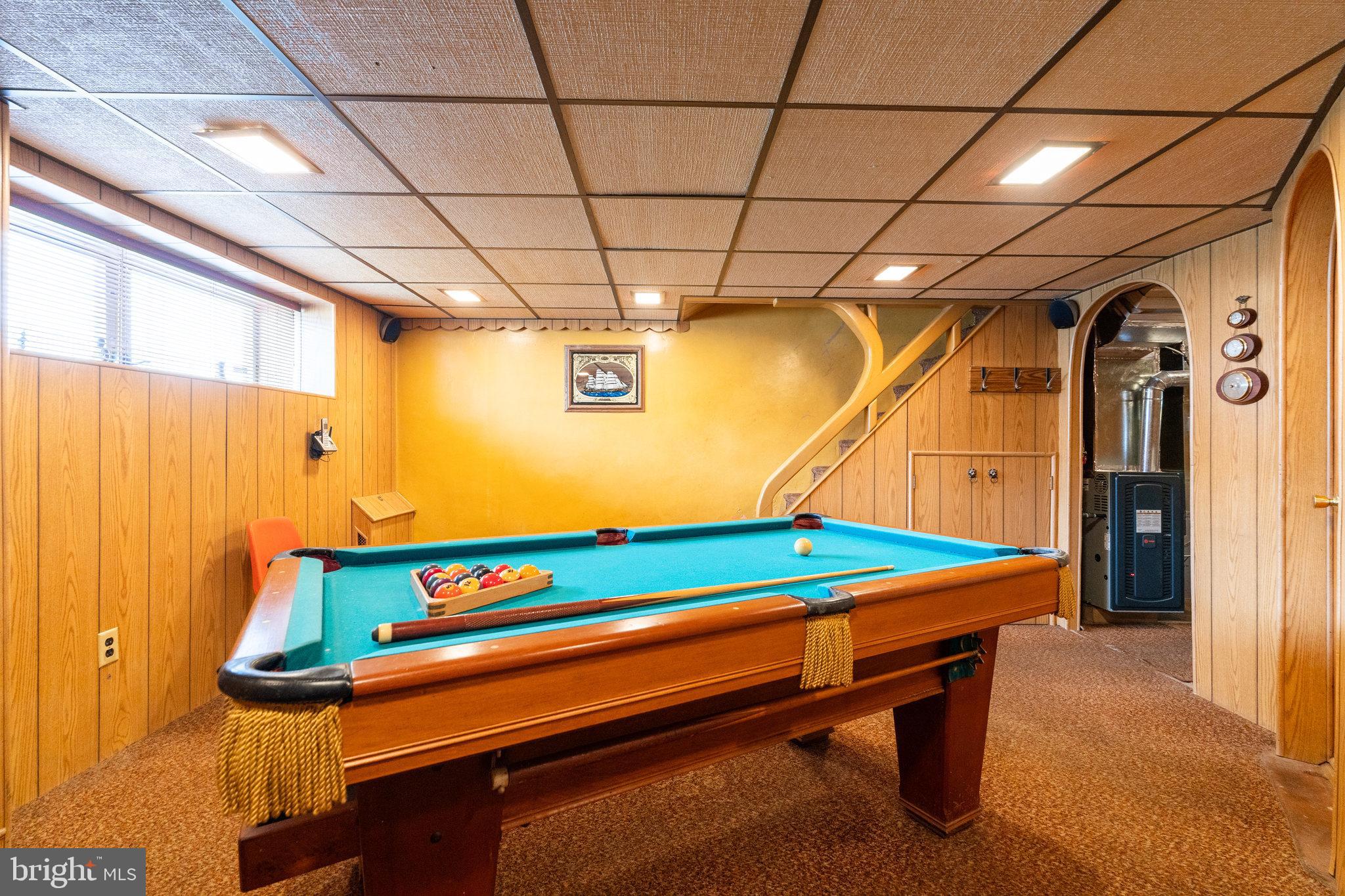 ELMWOOD PARK - Residential