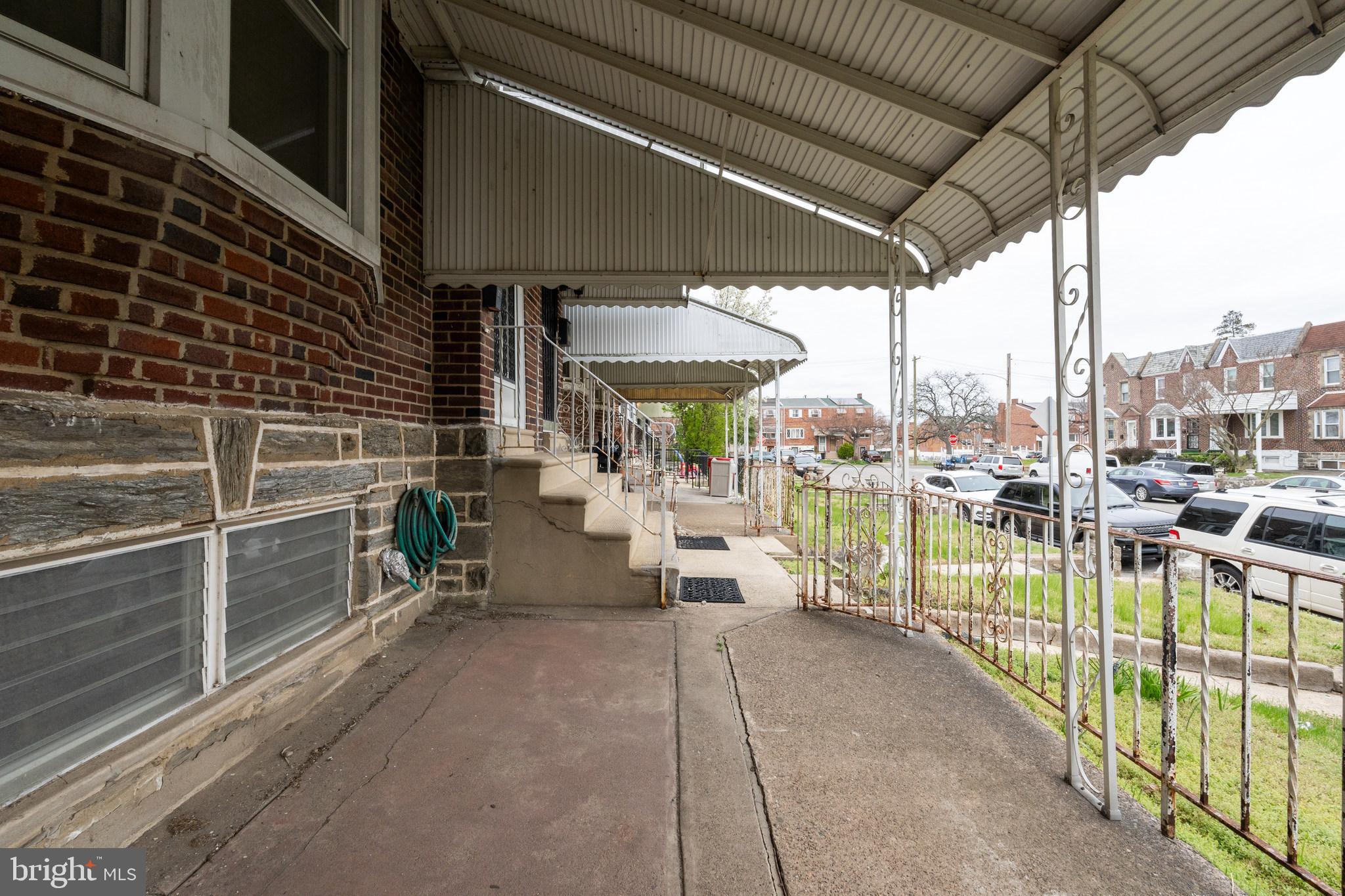 ELMWOOD PARK - Residential