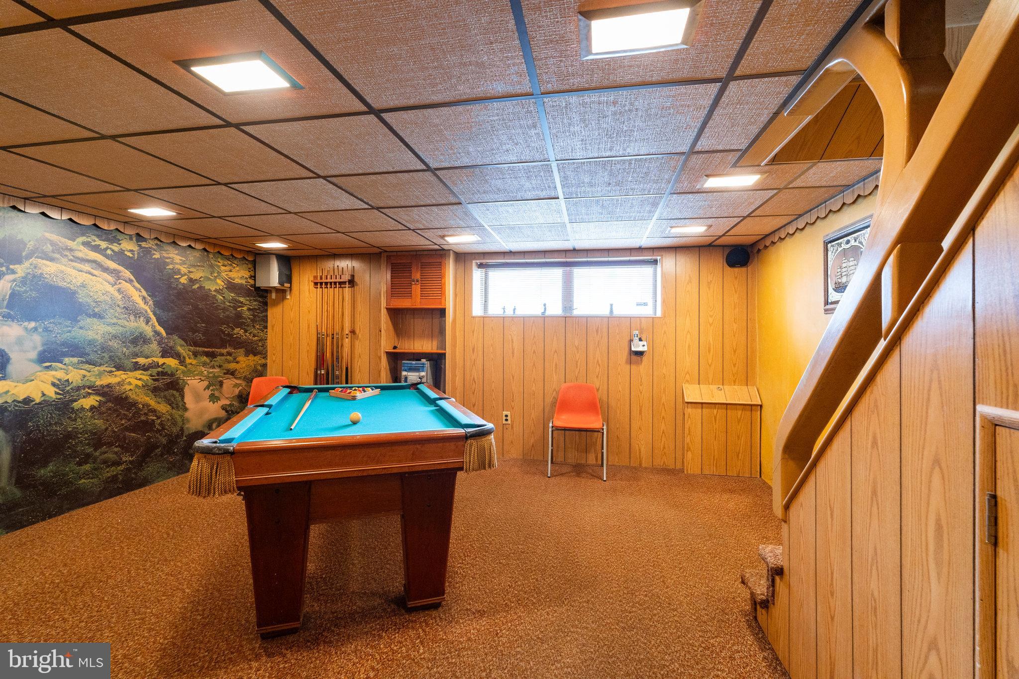 ELMWOOD PARK - Residential