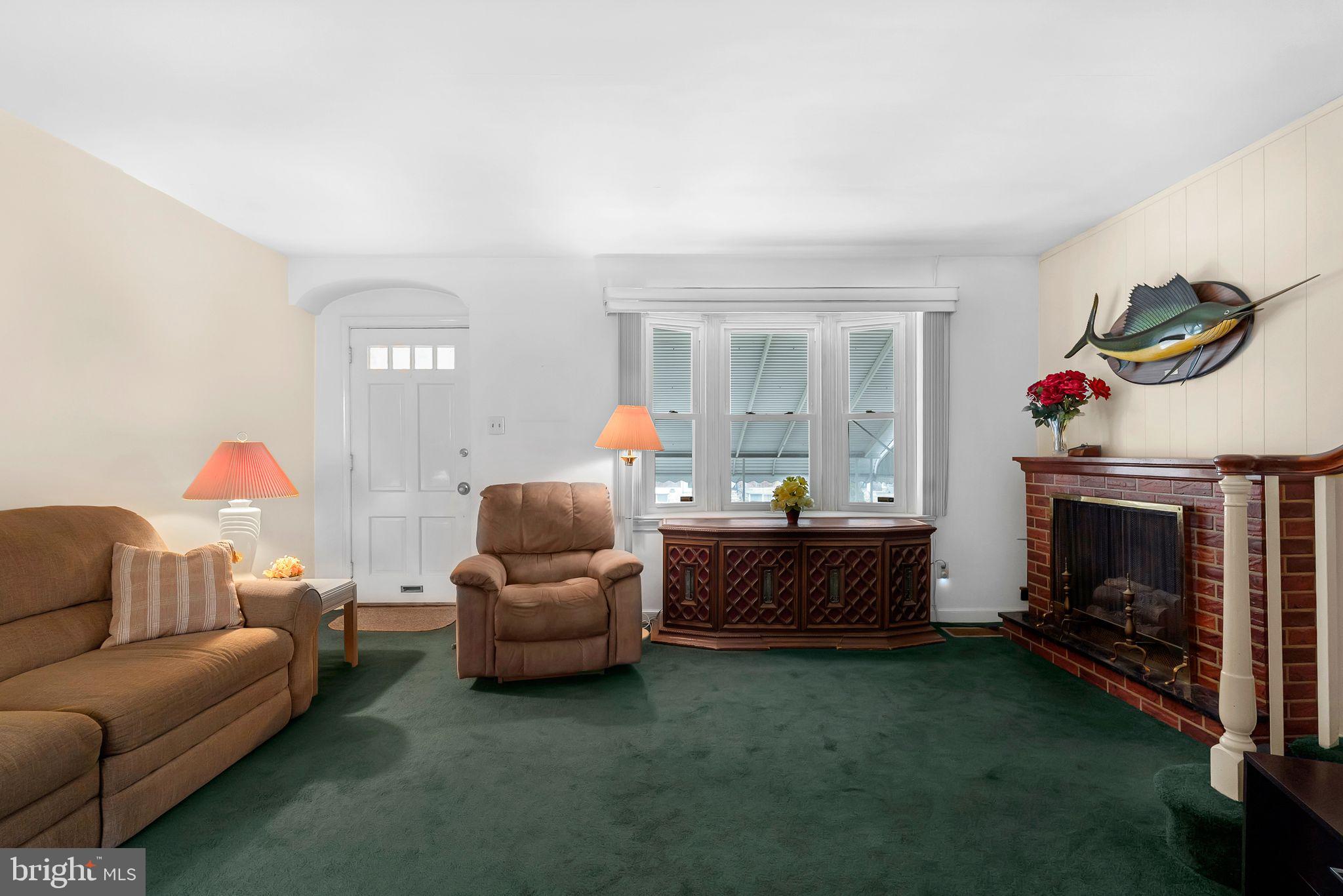 ELMWOOD PARK - Residential