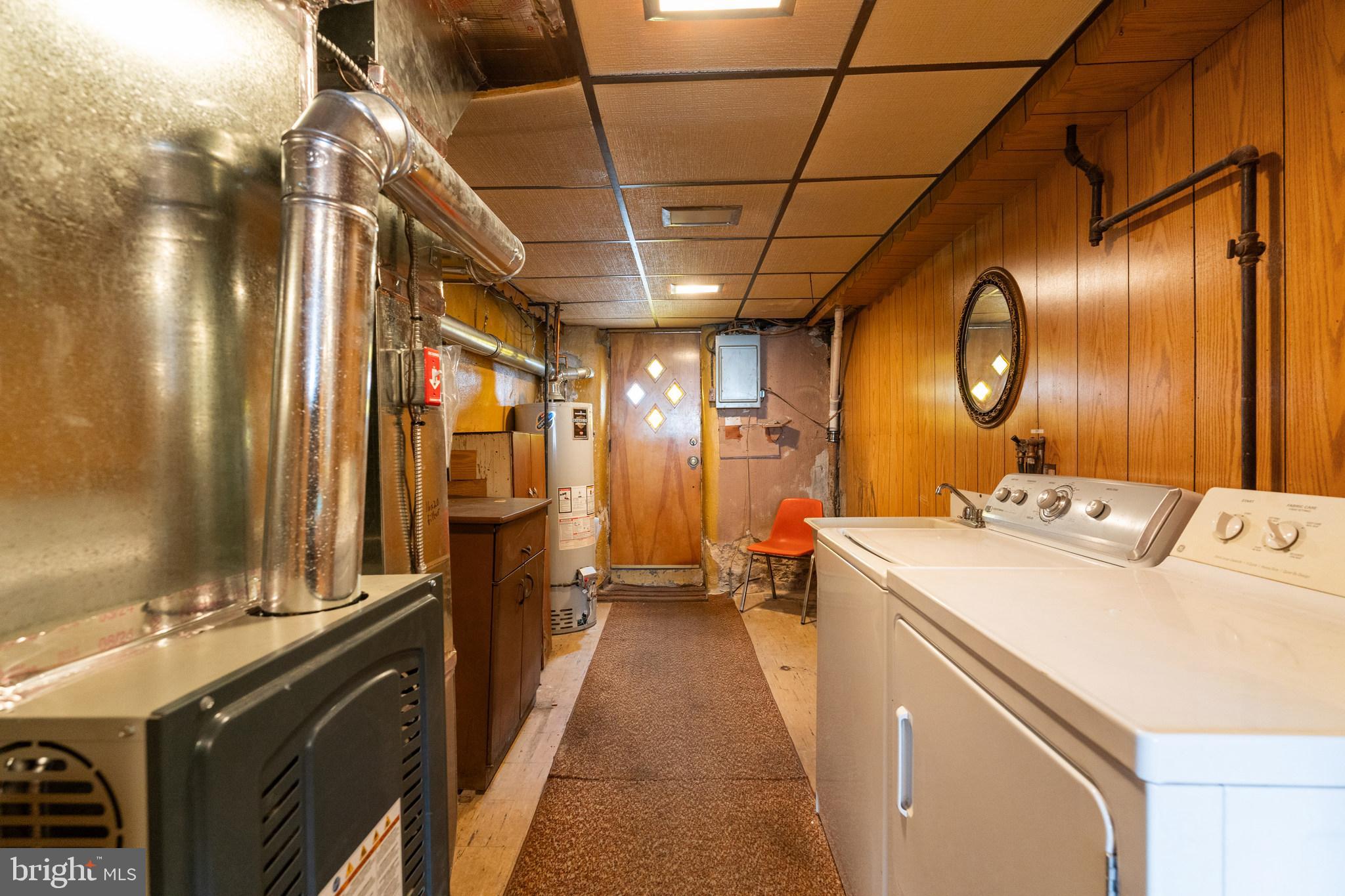 ELMWOOD PARK - Residential