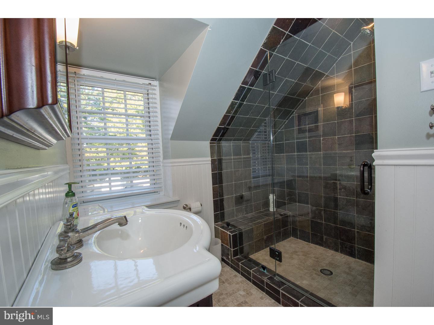 GLADWYNE - Residential