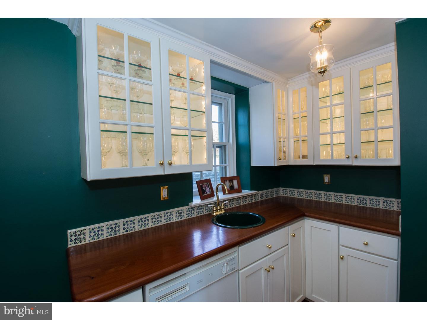 GLADWYNE - Residential