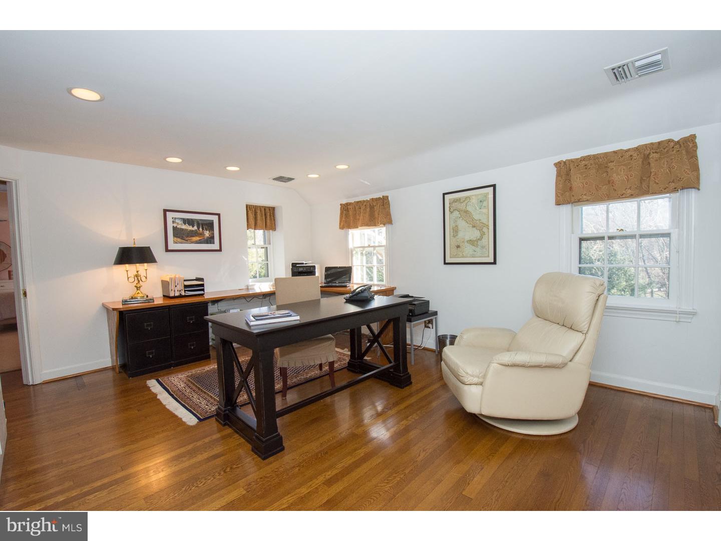 GLADWYNE - Residential