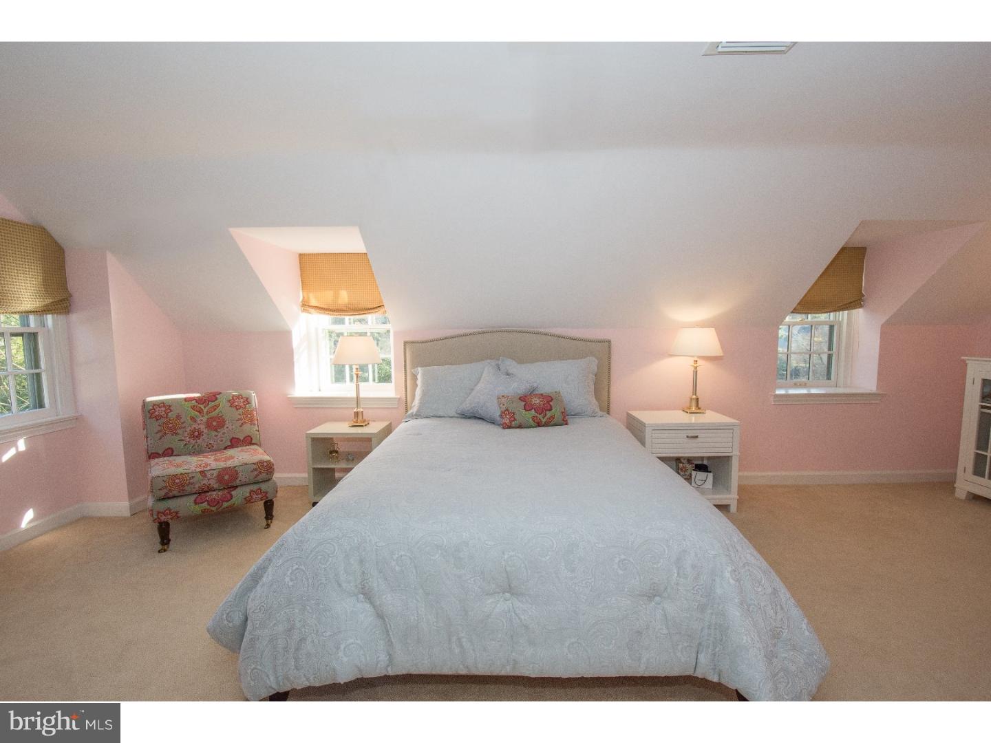 GLADWYNE - Residential