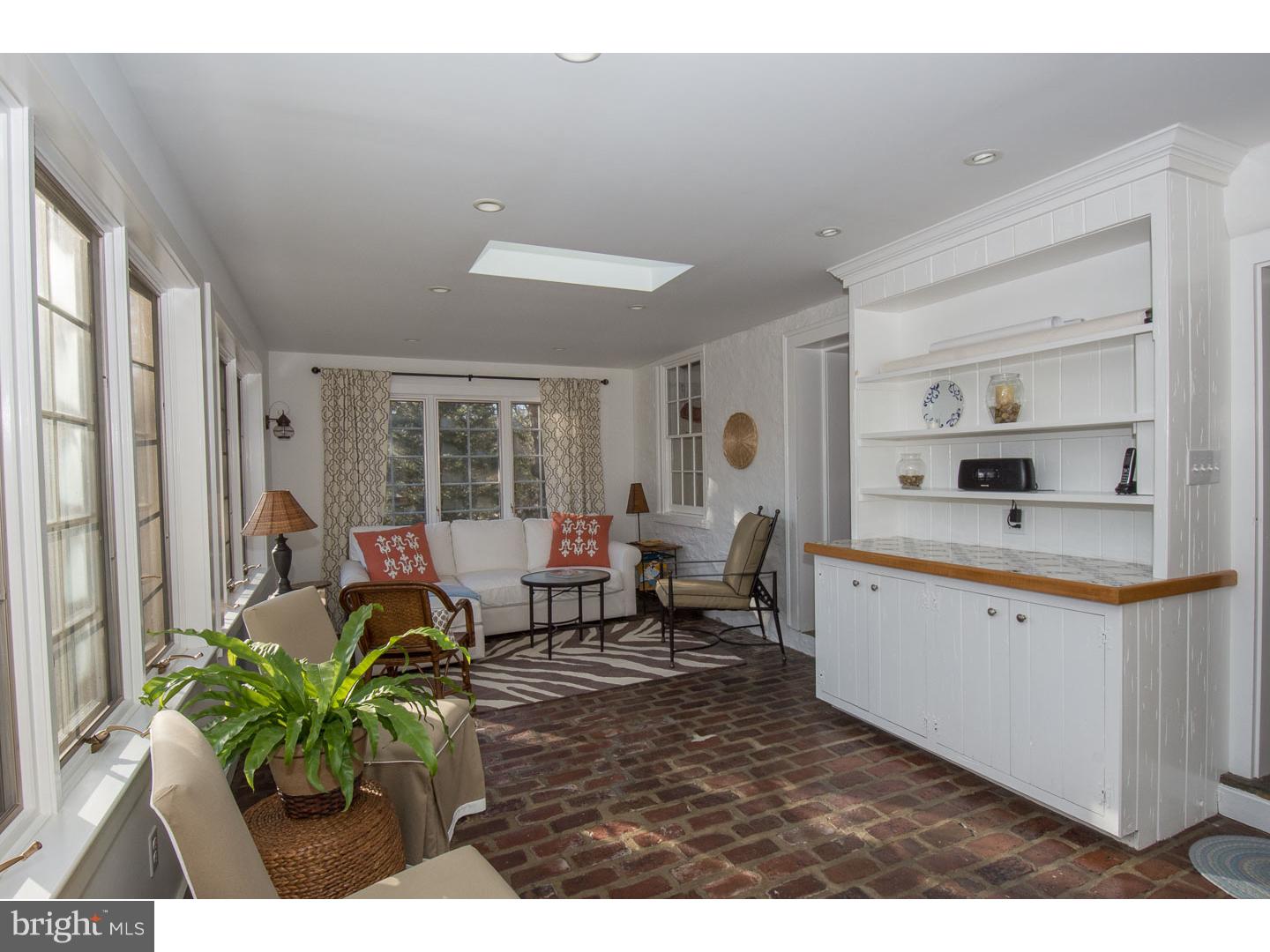 GLADWYNE - Residential