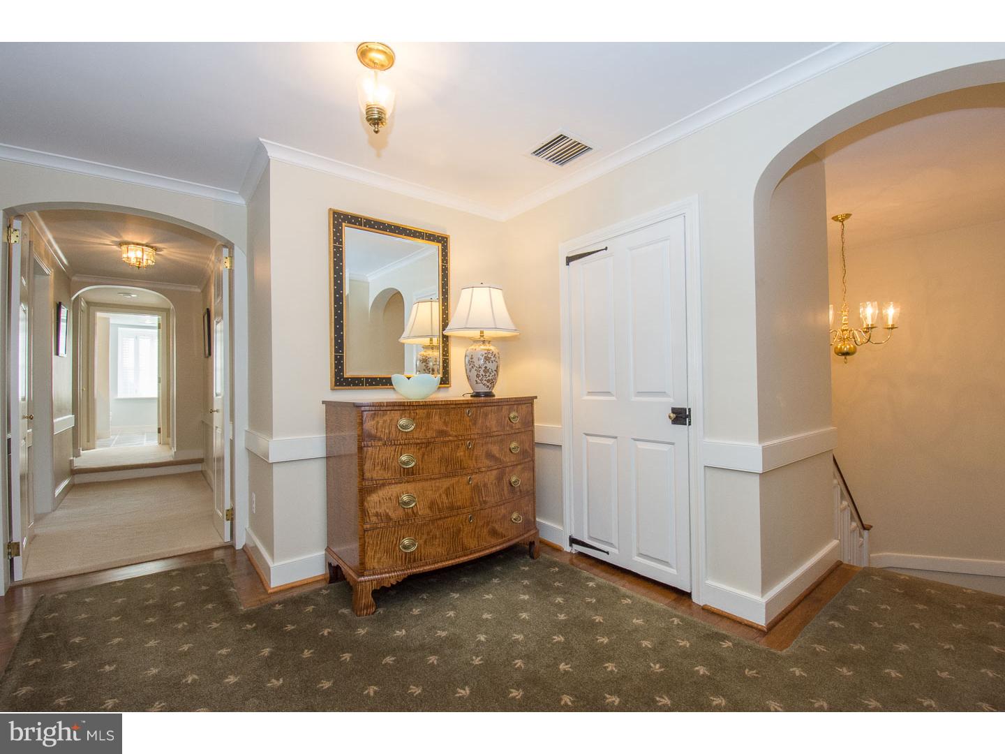 GLADWYNE - Residential