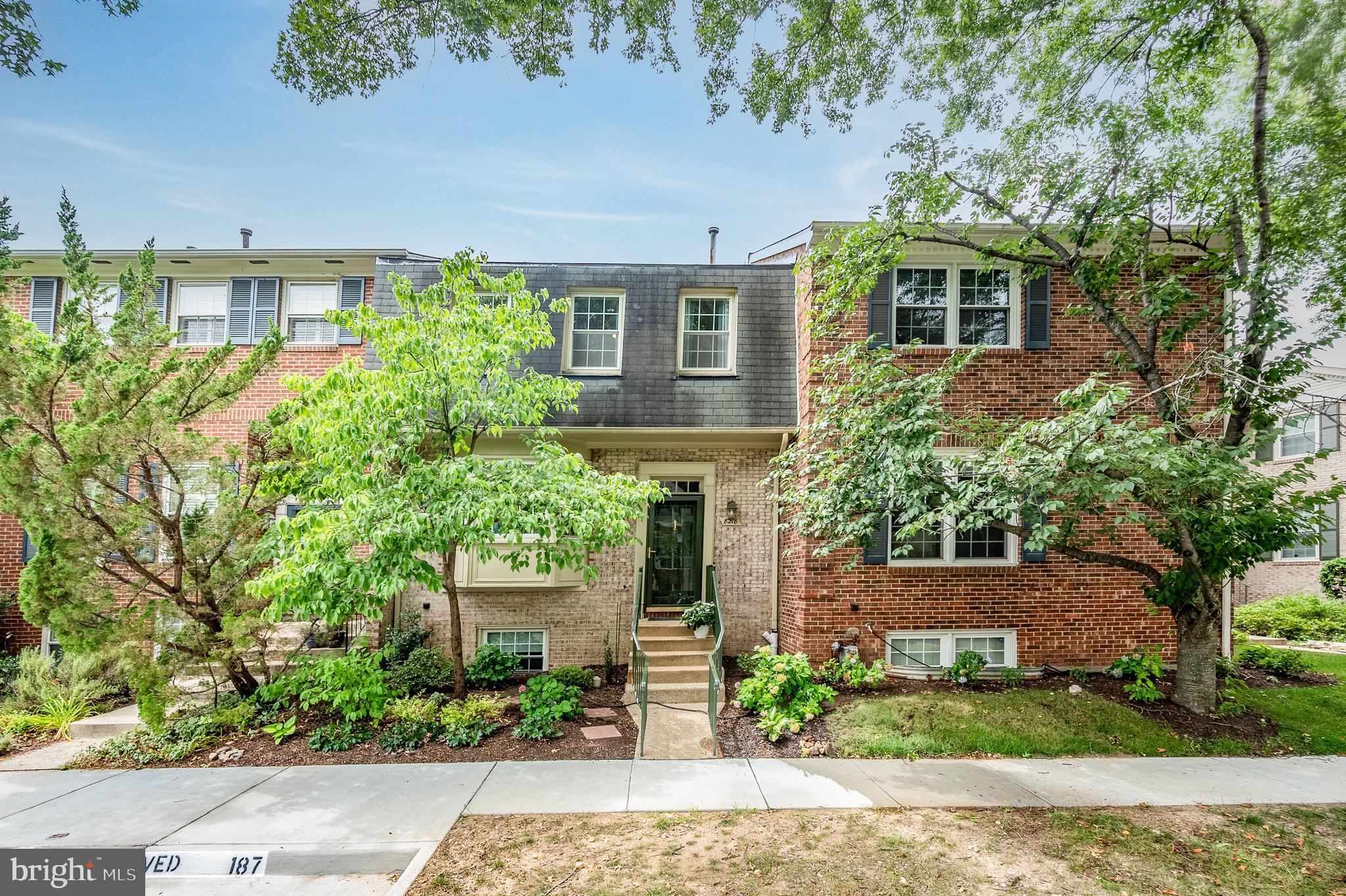 8218 CEDAR LANDING COURT
