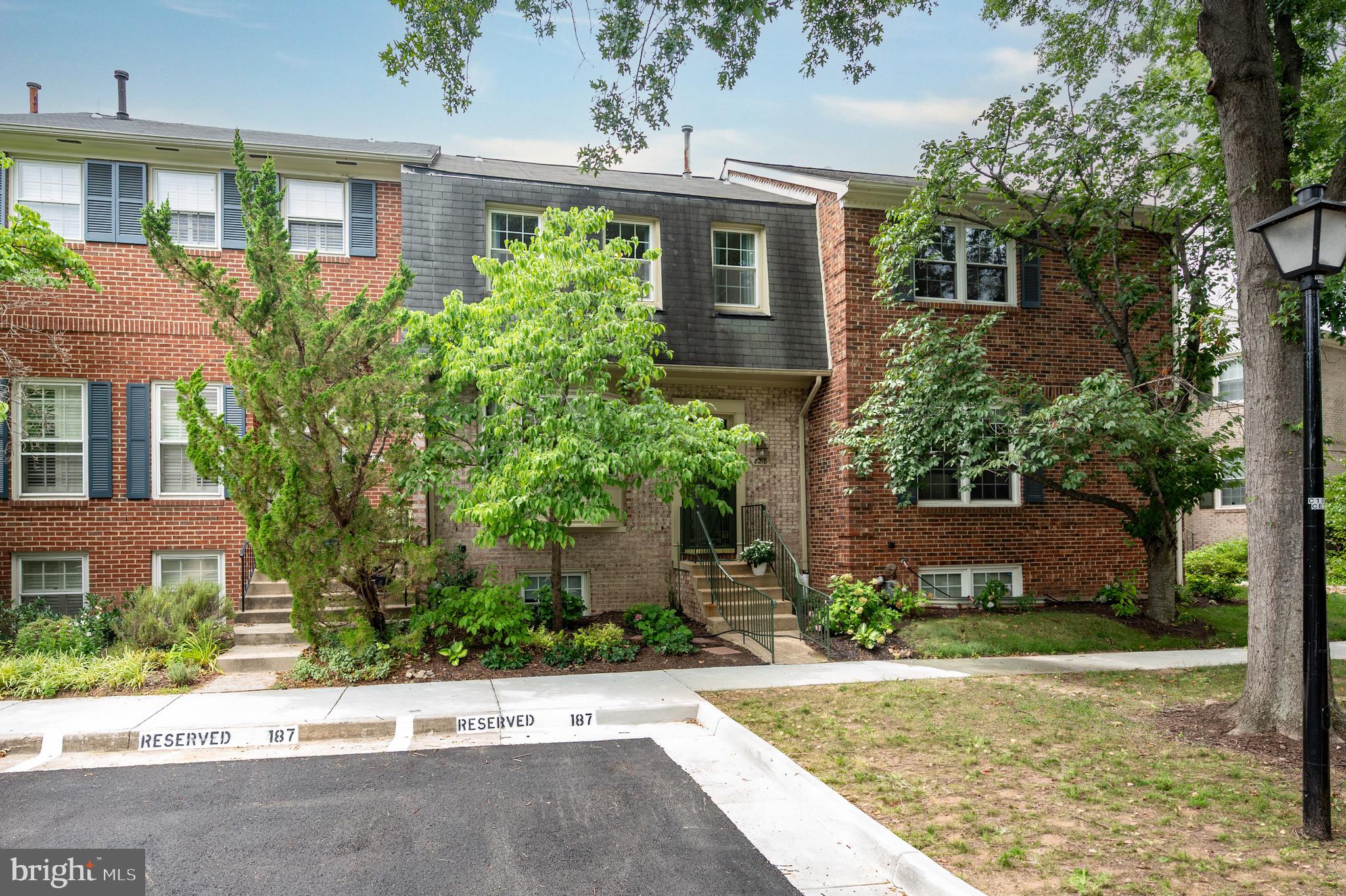 8218 CEDAR LANDING COURT